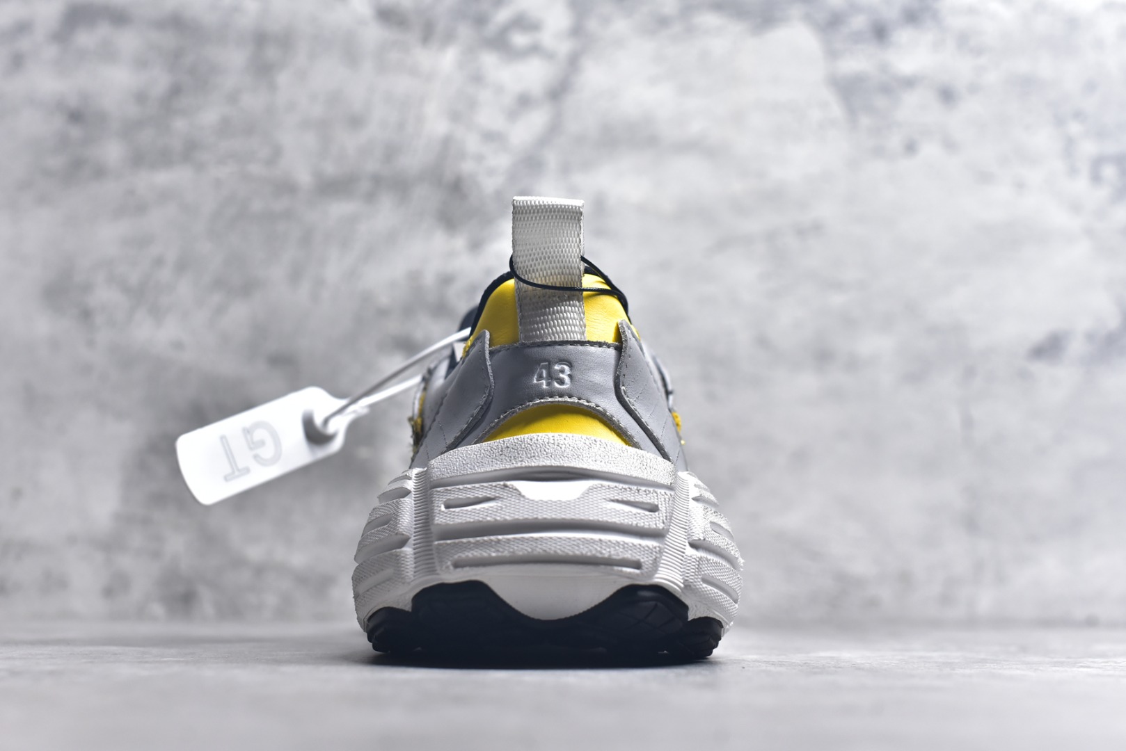 图片[5]-#Balenciaga巴黎世家16代 多重QC质检 纯原版本 胶水把控整洁度追求极致完美 超越公司货的品控标准 实实在在的免检产品 原盒原配 正确字体电绣 粗细、位置、大小正确 侧边TPU 透气孔匹配意产原版 正确分离大底 TPU软底 原版一致大底LOGO 立体感十足 货号：825418 WDWTS19711633 尺码：35 36 37 38 39 40 41 42 43 44 45-选品中心