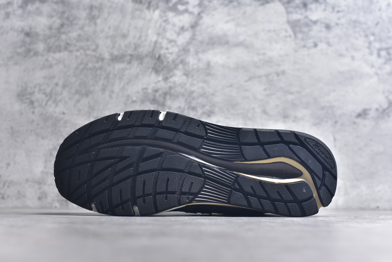 图片[6]-#New Balance Made In USA M991系列 美产经典百搭老爹休闲运动跑步鞋 U991GG2 #鞋面采用猪巴革及大网眼布鞋面材质以及3层组合大底 ABZORB专利吸震鞋垫 尺码：36 37 37.5 38 38.5 39 40 40.5 41 42 42.5 43 44 44.5 45 H8D4-选品中心
