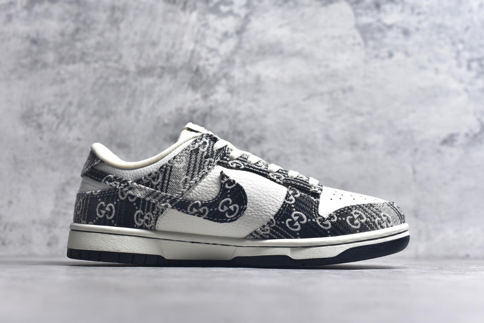 图片[3]-#Nike SB Dunk Low 古驰联名 黑灰牛仔 周年高端定制 低帮休闲板鞋 SC9207-418 #定制鞋盒 大厂纯原品质出货 超高清洁度 皮料切割干净无任何毛边 细节完美 尺码：36 36.5 37.5 38 36.5 39 40 40.5 41 42 42.5 43 44 44.5 45 9.E5-选品中心
