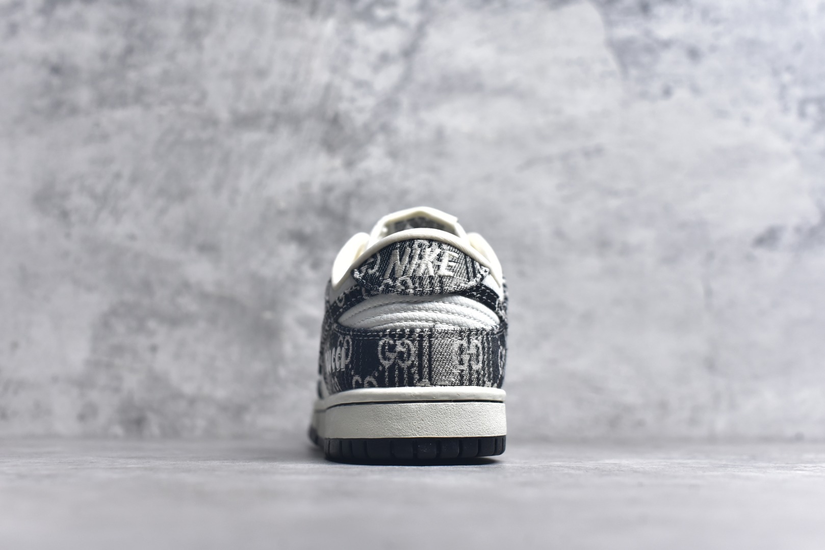 图片[5]-#Nike SB Dunk Low 古驰联名 黑灰牛仔 周年高端定制 低帮休闲板鞋 SC9207-418 #定制鞋盒 大厂纯原品质出货 超高清洁度 皮料切割干净无任何毛边 细节完美 尺码：36 36.5 37.5 38 36.5 39 40 40.5 41 42 42.5 43 44 44.5 45 9.E5-选品中心