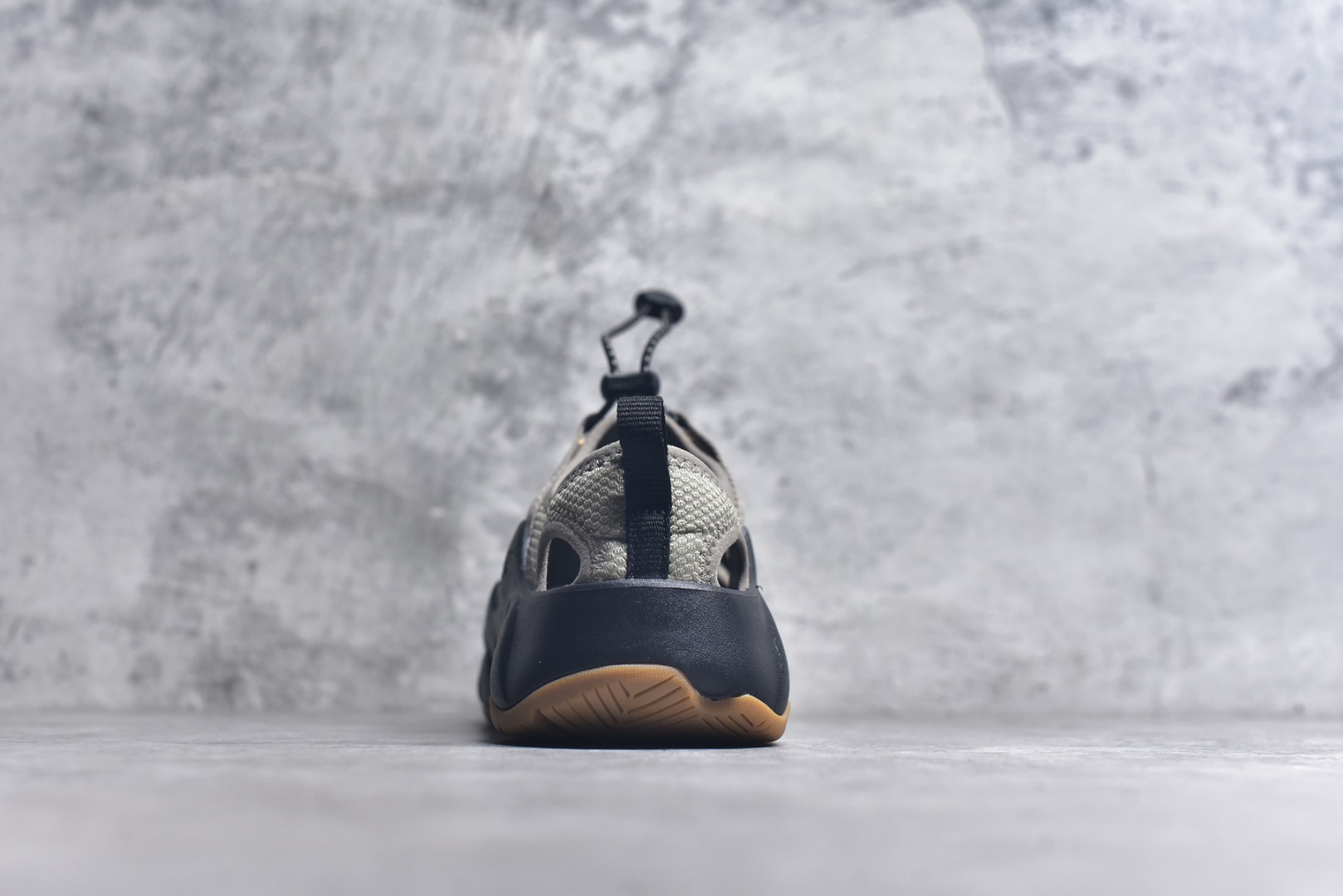 图片[5]-#KEEN Hyperport H2 科恩防滑耐磨低帮户外功能鞋溯溪鞋凉鞋 KEEN诞生于2003年的美国人气户外品牌，以一双“保护脚趾”且能涉足水域的户外凉鞋NEWPORT诞生为契机，开启原创制鞋之路。KEEN相信，天空之下即是户外，因为户外不一定是极具挑战性的独自冒险，也可以是与朋友、家人和宠物一同分享外面的世界。同时，KEEN从诞生之初便始终贯彻环保制鞋的理念，不断创造出优秀的原创奇履。脚踏实地，致力向善。我们想和世界产生更多交集为世界减少更多负担，和你趣户外、趣做自己、趣环保让地球和生活都变得更美好。尺码：36 36.5 37.5 38 38.5 39 40 40.5 41 42 42.5 43 44-选品中心