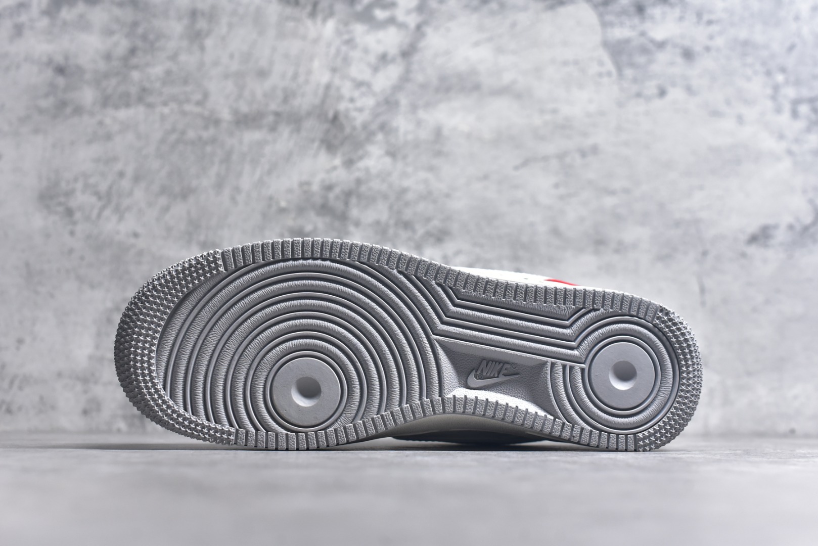 图片[6]-#Nike Air Force 1\’07 Low 斯图西联名 灰银勾 空军一号低帮休闲运动板鞋 XX3168-209 #原楦头原纸板 原装鞋盒 定制五金配件 内置全掌气垫 原厂鞋底 尺码：36 36.5 37.5 38 38.5 39 40 40.5 41 42 42.5 43 44 44.5 45 9.D4-选品中心