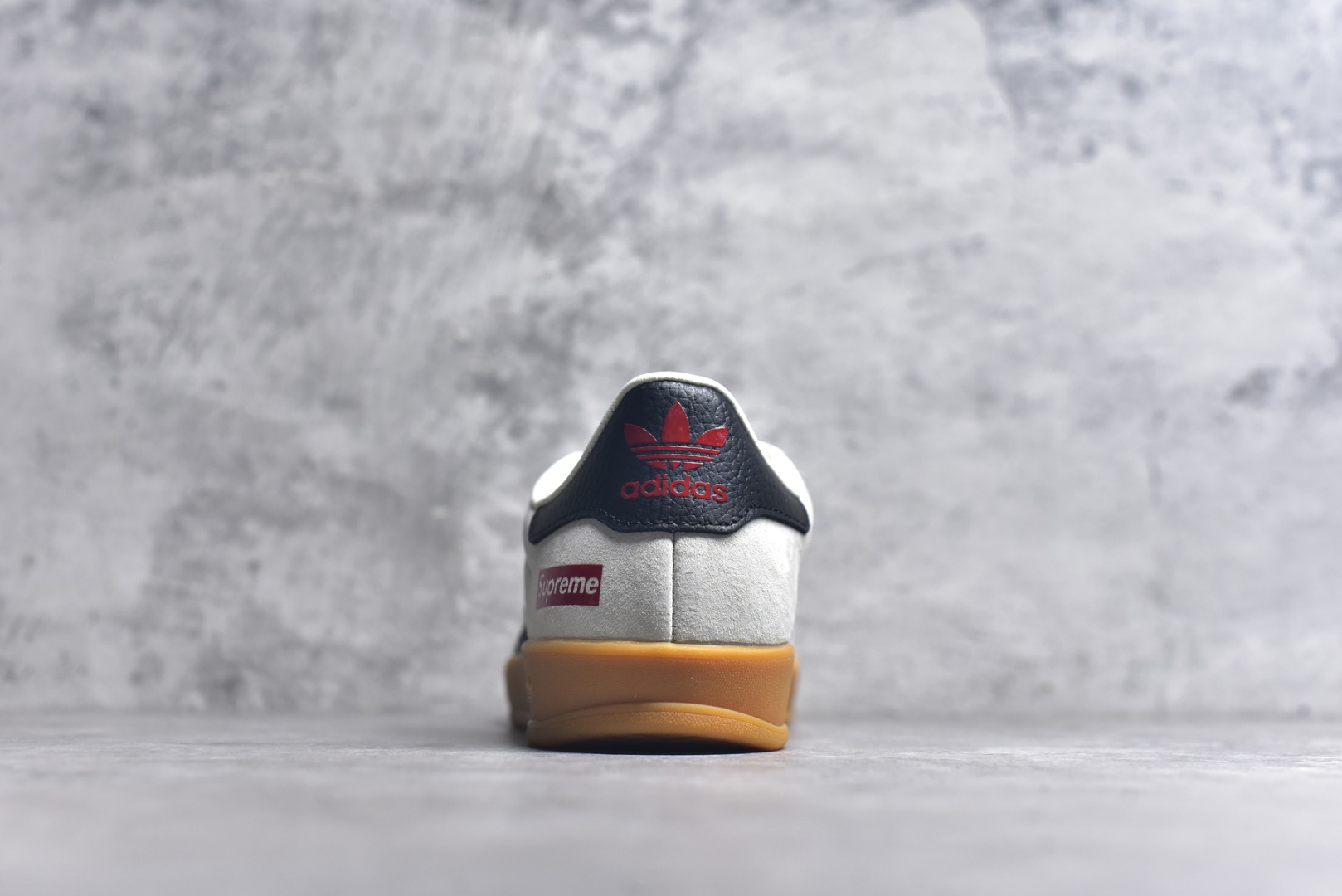 图片[5]-#Adidas 德训鞋 “Suprem联名-米白”高端定制 大厂纯原品质出货 超高清洁度 细节完美 舒适百搭 低帮休闲板鞋 男女同款 货号：SC9207-726 尺码：36 36.5 37.5 38 38.5 39 40 40.5 41 42 42.5 43 44 44.5 45-选品中心