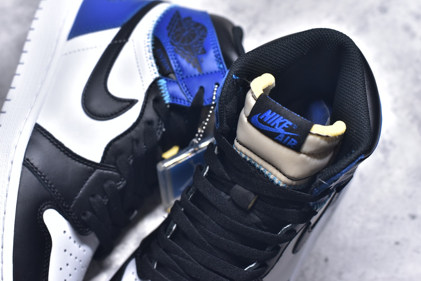 图片[9]-#顶级 Fragment x Union x Air Jordan 1 Retro High PK NRG 高帮aj1 乔丹一代经典复古运动篮球板鞋 洛杉矶品牌Union与Jordan合作推出的AJ1联名版本 近日洛杉矶时尚名所UNION LA与Jordan Brand联手为我们带来了UNION LA x Air Jordan 1 High 鞋款 鞋款采用解构、撞色以和补丁图案点缀的设计 鞋面结合了 全新解构皇家蓝 高帮 篮球鞋 货号：IO7847-001 尺码： 36 36.5 37.5 38 38.5 39 40 40.5 41 42 42.5 43 44 45-选品中心