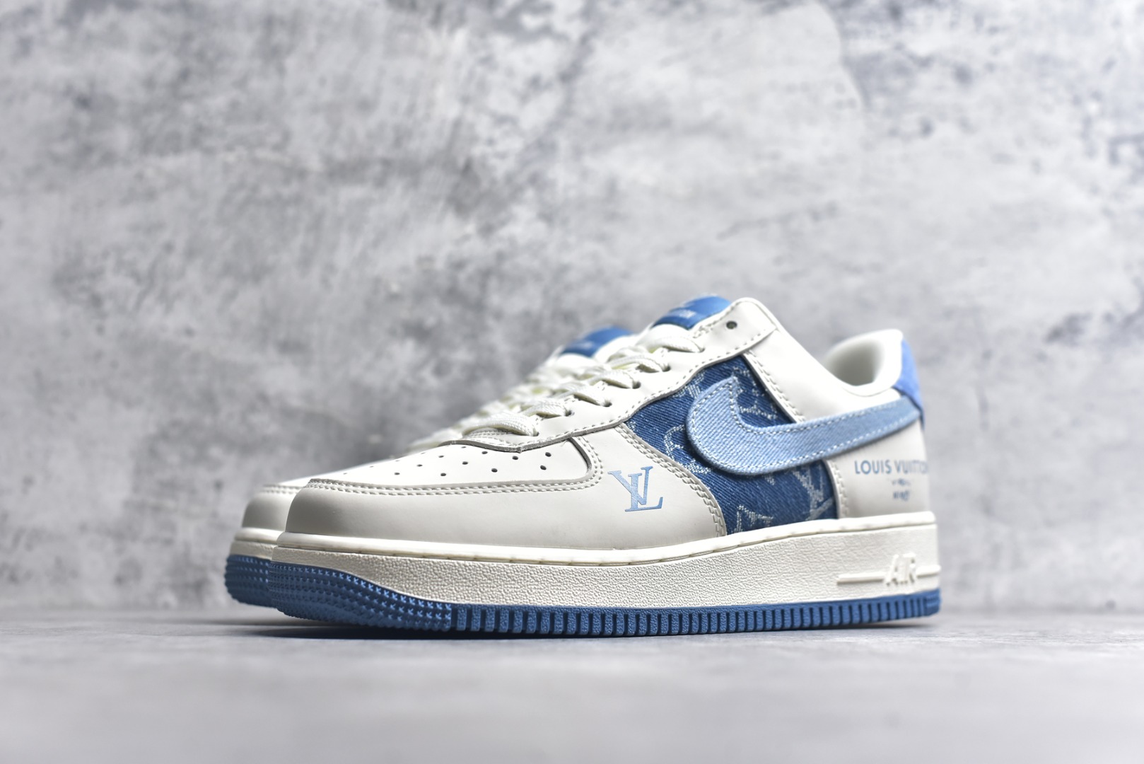 图片[2]-#Nike Air Force 1\’07 Low LV联名 蓝布勾 空军一号低帮休闲板鞋 DF0188-068 #原楦头原纸板 原装鞋盒 定制五金配件 内置全掌气垫 原厂鞋底 尺码：36 36.5 37.5 38 38.5 39 40 40.5 41 42 42.5 43 44 44.5 45 9.D4-选品中心