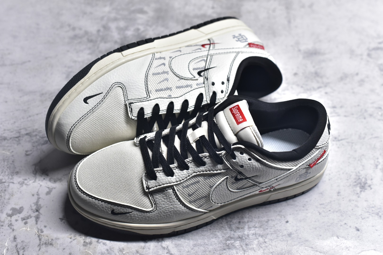 图片[7]-#Nike SB Dunk Low 联名 奶白织布三小勾 周年高端定制 低帮休闲板鞋 SC9207-424 #定制鞋盒 大厂纯原品质出货 超高清洁度 皮料切割干净无任何毛边 细节完美 尺码：36 36.5 37.5 38 38.5 39 40 40.5 41 42 42.5 43 44 44.5 45 9.E5-选品中心