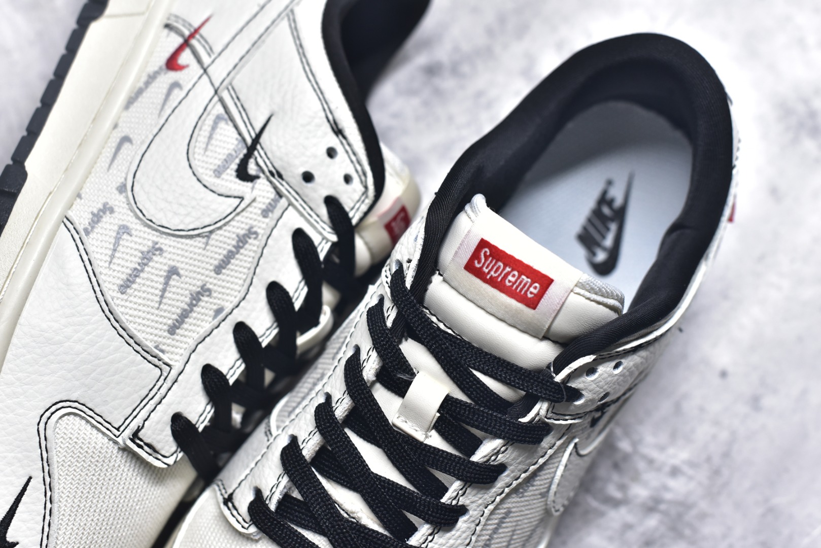 图片[9]-#Nike SB Dunk Low 联名 奶白织布三小勾 周年高端定制 低帮休闲板鞋 SC9207-424 #定制鞋盒 大厂纯原品质出货 超高清洁度 皮料切割干净无任何毛边 细节完美 尺码：36 36.5 37.5 38 38.5 39 40 40.5 41 42 42.5 43 44 44.5 45 9.E5-选品中心
