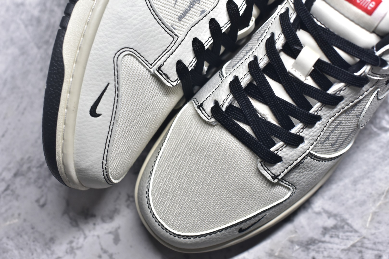 图片[8]-#Nike SB Dunk Low 联名 奶白织布三小勾 周年高端定制 低帮休闲板鞋 SC9207-424 #定制鞋盒 大厂纯原品质出货 超高清洁度 皮料切割干净无任何毛边 细节完美 尺码：36 36.5 37.5 38 38.5 39 40 40.5 41 42 42.5 43 44 44.5 45 9.E5-选品中心
