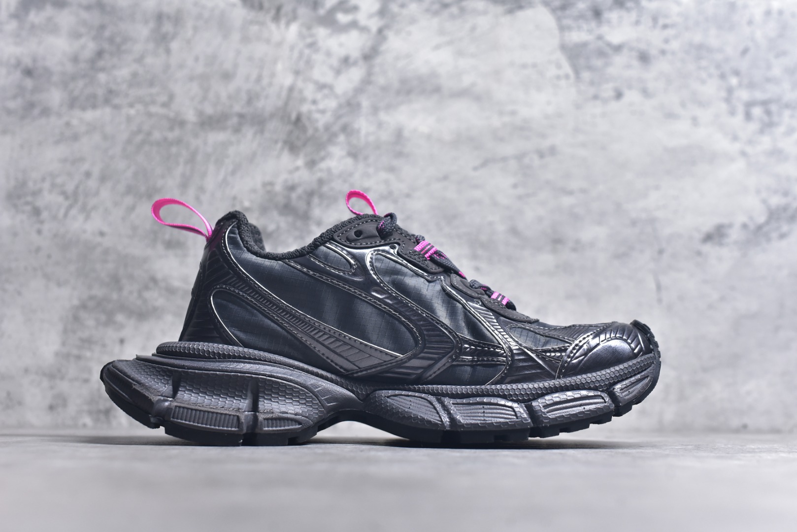 图片[3]-#Balenciaga巴黎世家 3XL 泥色格子布 全套原纸板楦头开发 最原汁原味的灵魂版型 原盒原配 正确字体电绣 粗细、位置、大小正确 侧边TPU 透气孔匹配意产原版 正确分离大底 TPU软底 原版一致大底LOGO 立体感十足 原厂皮料水洗做旧 货号：734734 WXLCR 2077 尺码：35 36 37 38 39 40 41 42 43 44 45 46-选品中心