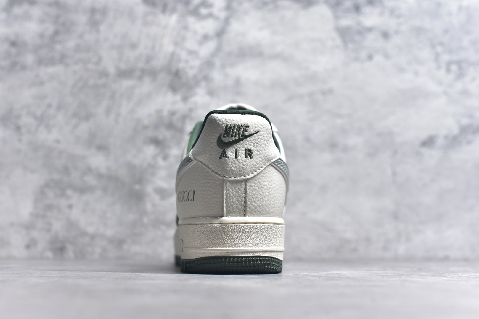 图片[5]-#Nike Air Force 1\’07 Low 古驰联名 橄榄绿鬼脸 空军一号低帮休闲板鞋 KK1988-095 #原楦头原纸板 原装鞋盒 定制五金配件 内置全掌气垫 原厂鞋底 尺码：36 36.5 37.5 38 38.5 39 40 40.5 41 42 42.5 43 44 44.5 45 9.D4-选品中心