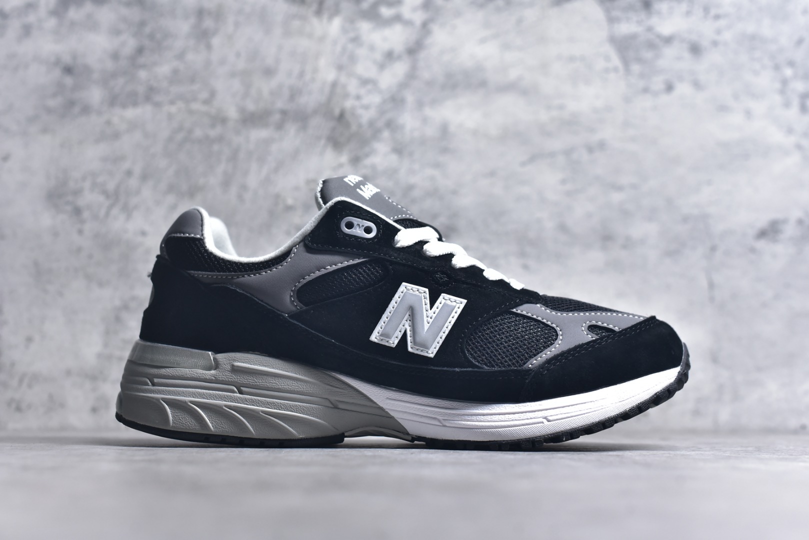 图片[3]-#NB新百伦New Balance in USA 系列美产血统经典复古休闲运动百搭老爹跑步鞋 升级原楦原纸版开发 正确6层组合底模精密开发 搭载全新碳素中底 后跟透明TPU水晶装饰条稳固❗ 货号：MR993BK MR993GL 尺码：36 37 37.5 38 38.5 39 40 40.5 41.5 42 42.5 43 44 45-选品中心