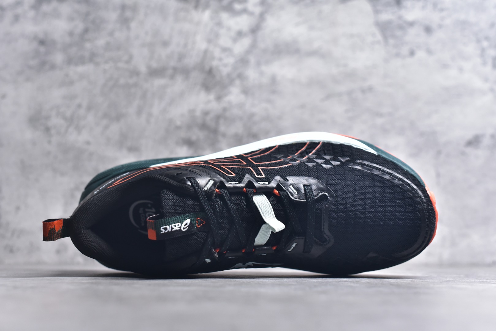 图片[4]-#Asics Gel-Trabuco 13 复古亚瑟士透气休闲鞋缓震男子耐磨跑步鞋 鞋面采用无缝线鞋面 贴合脚型 穿着舒适中底360°环绕式GL 提供良好的缓冲性能 货号：1011B973-001 尺码：36 37 37.5 38 38.5 39 39.5 40 40.5 41.5 42 42.5 43.5 44 44.5 45-选品中心