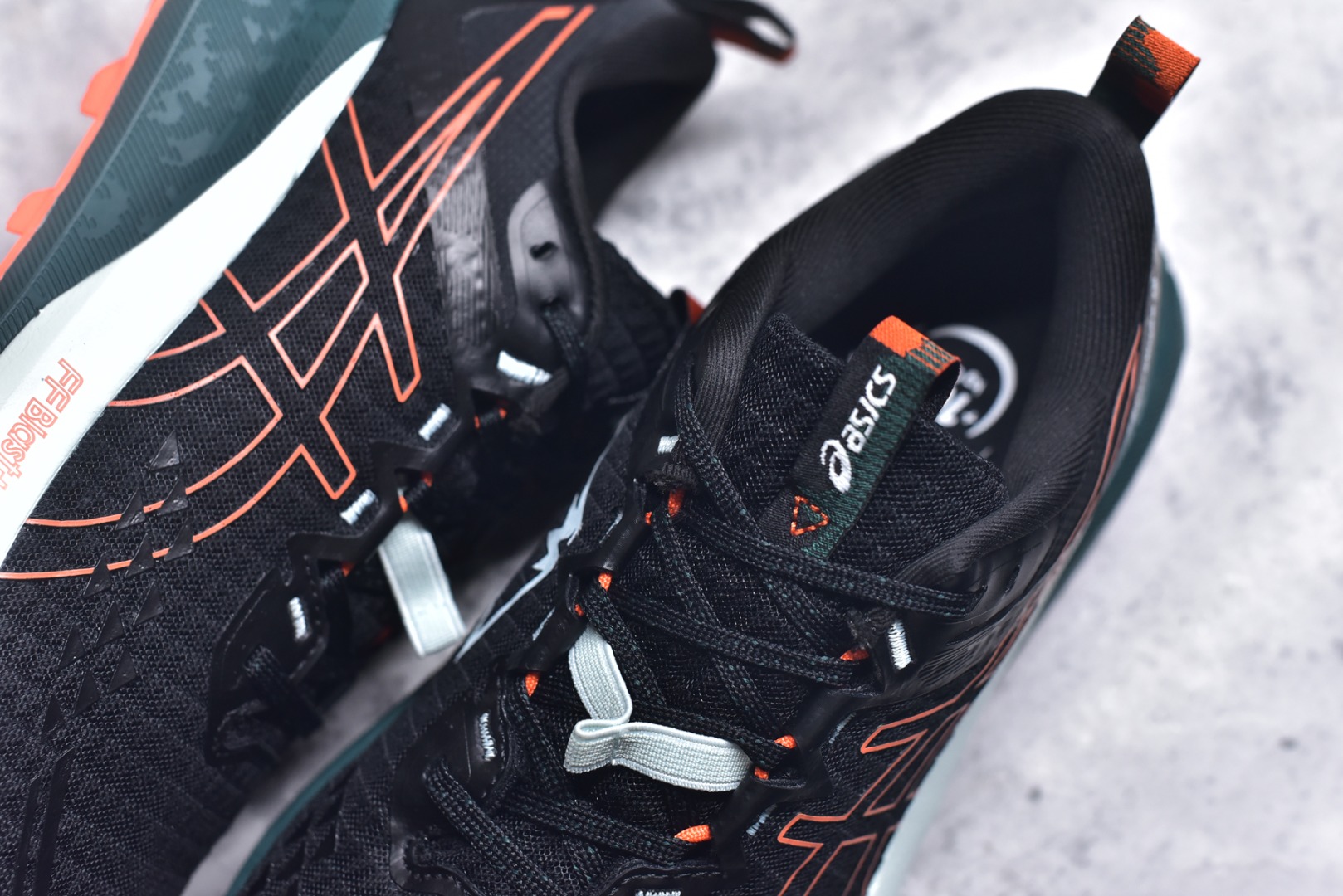 图片[9]-#Asics Gel-Trabuco 13 复古亚瑟士透气休闲鞋缓震男子耐磨跑步鞋 鞋面采用无缝线鞋面 贴合脚型 穿着舒适中底360°环绕式GL 提供良好的缓冲性能 货号：1011B973-001 尺码：36 37 37.5 38 38.5 39 39.5 40 40.5 41.5 42 42.5 43.5 44 44.5 45-选品中心
