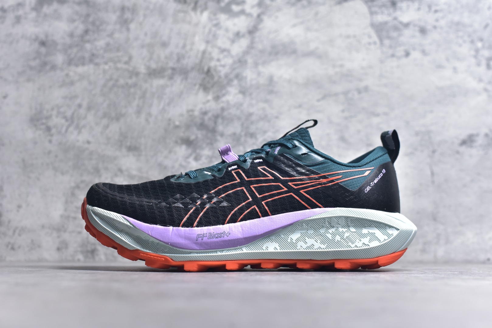 #Asics Gel-Trabuco 13 复古亚瑟士透气休闲鞋缓震男子耐磨跑步鞋 鞋面采用无缝线鞋面 贴合脚型 穿着舒适中底360°环绕式GL 提供良好的缓冲性能 货号：1012B768-001 尺码：36 37 37.5 38 38.5 39 39.5 40 40.5 41.5 42 42.5 43.5 44 44.5 45-选品中心