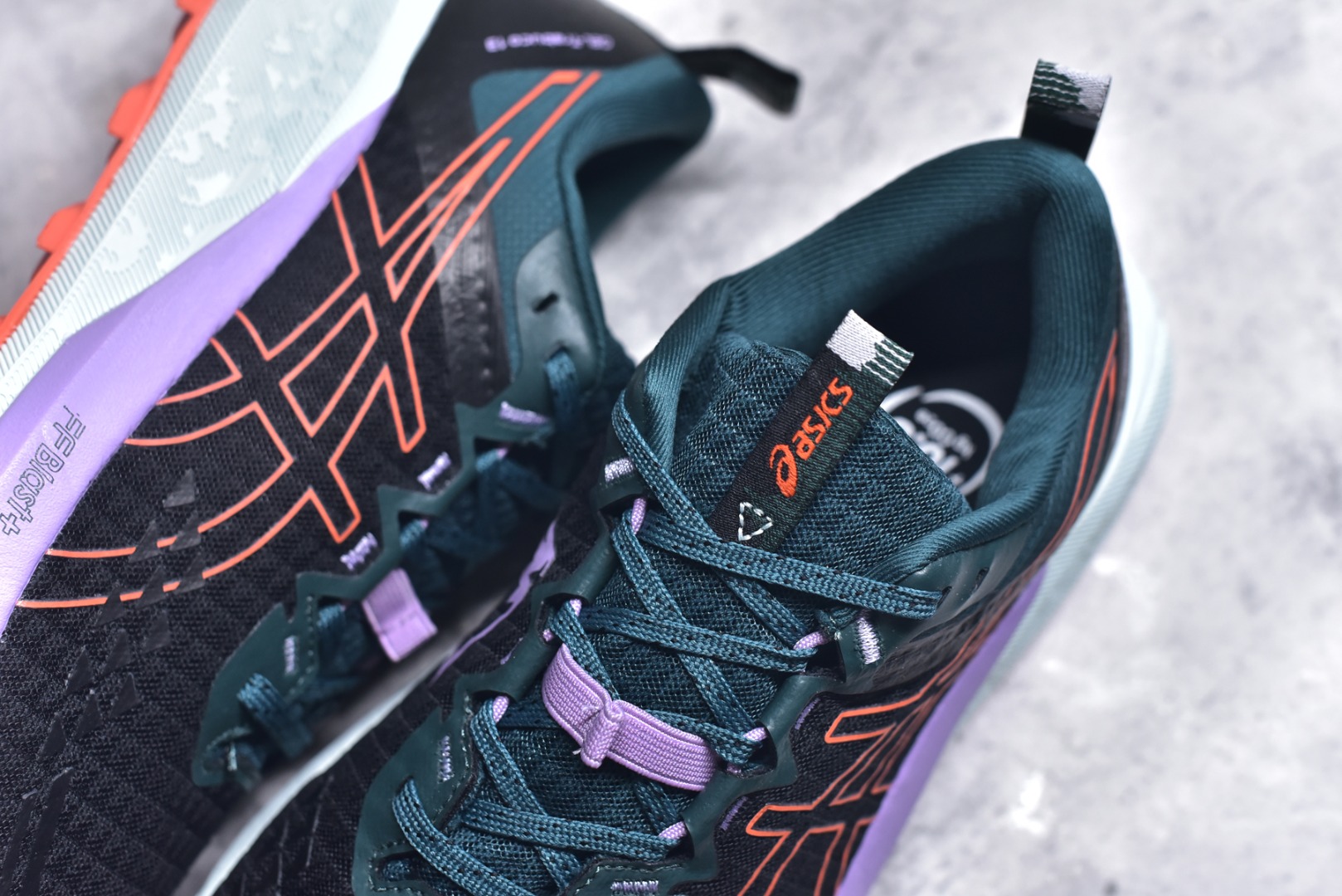 图片[9]-#Asics Gel-Trabuco 13 复古亚瑟士透气休闲鞋缓震男子耐磨跑步鞋 鞋面采用无缝线鞋面 贴合脚型 穿着舒适中底360°环绕式GL 提供良好的缓冲性能 货号：1012B768-001 尺码：36 37 37.5 38 38.5 39 39.5 40 40.5 41.5 42 42.5 43.5 44 44.5 45-选品中心