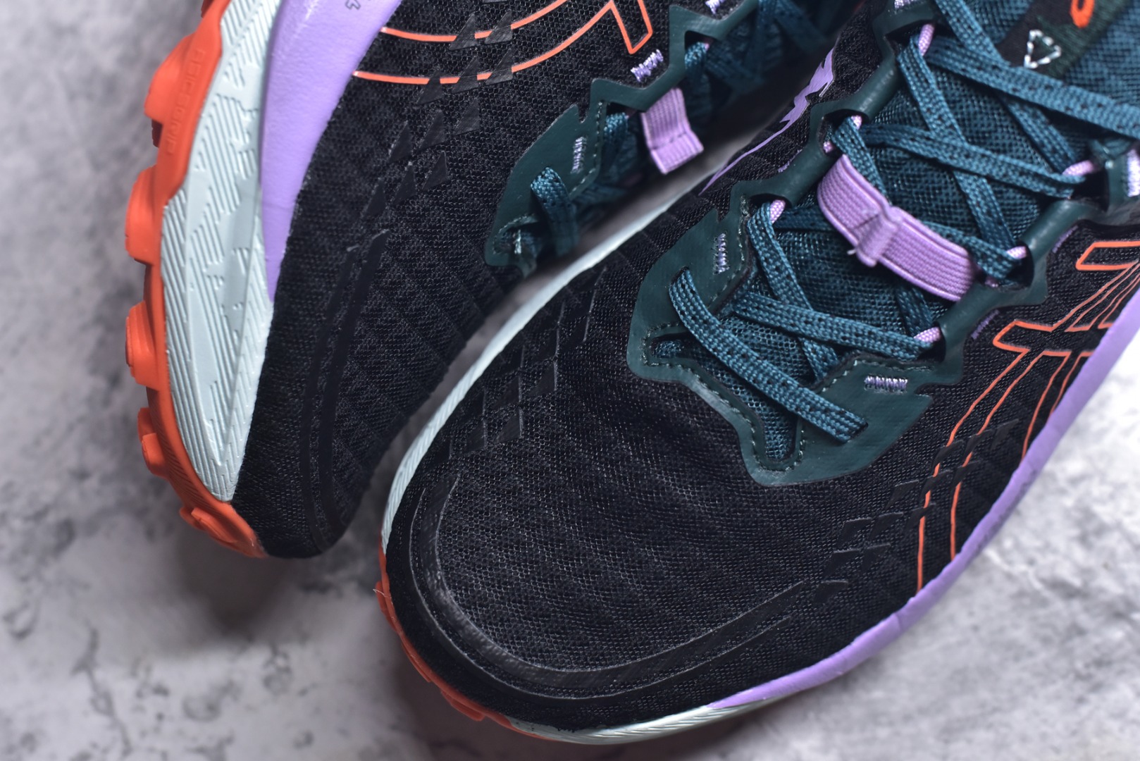 图片[8]-#Asics Gel-Trabuco 13 复古亚瑟士透气休闲鞋缓震男子耐磨跑步鞋 鞋面采用无缝线鞋面 贴合脚型 穿着舒适中底360°环绕式GL 提供良好的缓冲性能 货号：1012B768-001 尺码：36 37 37.5 38 38.5 39 39.5 40 40.5 41.5 42 42.5 43.5 44 44.5 45-选品中心