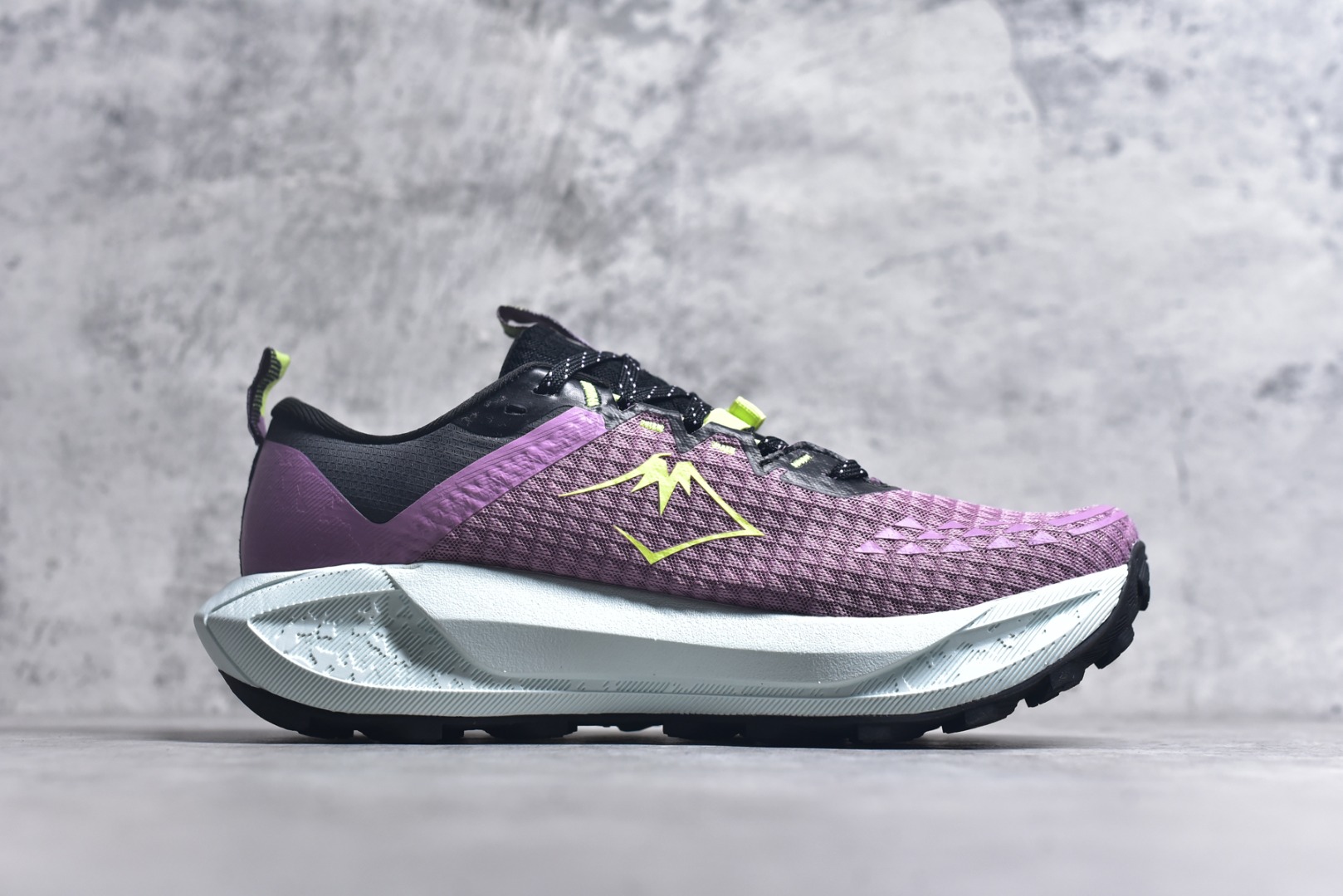 图片[3]-#Asics Gel-Trabuco 13 复古亚瑟士透气休闲鞋缓震男子耐磨跑步鞋 鞋面采用无缝线鞋面 贴合脚型 穿着舒适中底360°环绕式GL 提供良好的缓冲性能 货号：1012B768-500 尺码：36 37 37.5 38 38.5 39 39.5 40 40.5 41.5 42 42.5 43.5 44 44.5 45-选品中心