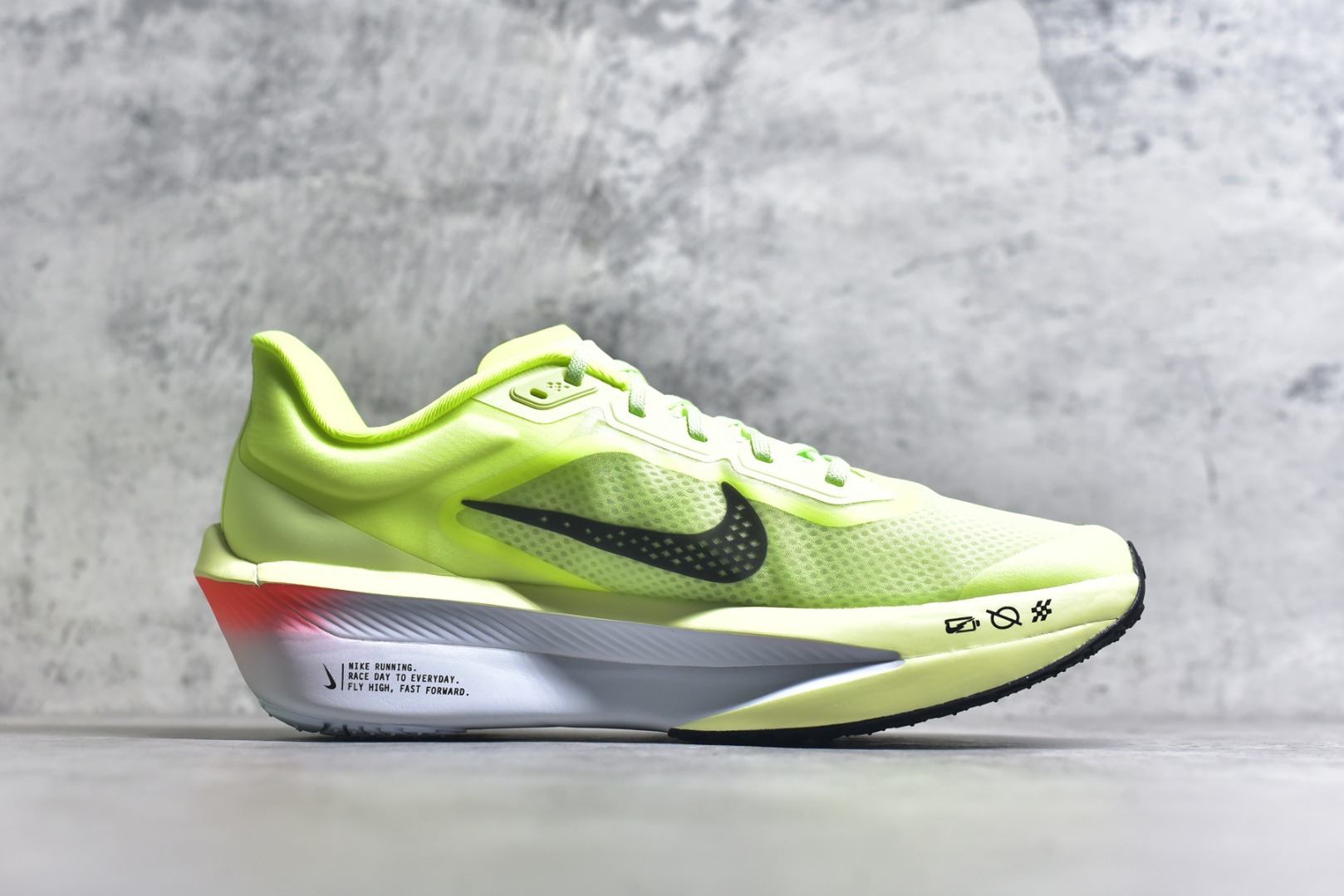 图片[3]-#NK ZoomX Invincible Run Flyknit FK6 Zoom Fly 6轻量飞织低帮休闲运动慢跑鞋 此鞋专为长跑运动员而生 是为5至10公里距离的赛事和训练打造研发过程 货号：FN8454-701 尺码：36 36.5 37.5 38 38.5 39 40 40.5 41 42 42.5 43 44 45-选品中心