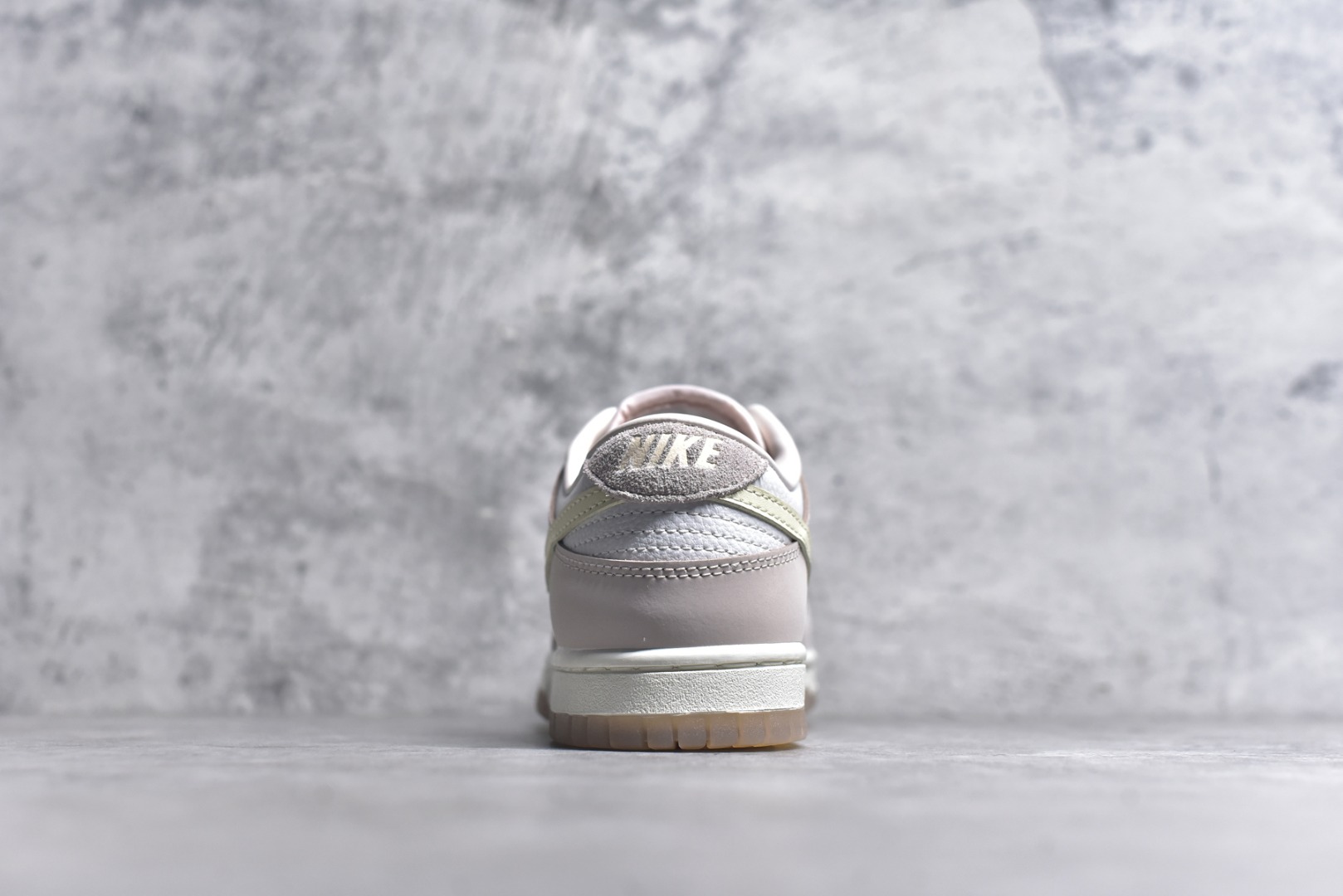 图片[5]-#Nike SB Dunk Low 胭脂粉 独家版型蒸餾加工帶來的是更好的视觉和脚感体验大厂纯原品质出货 清洁度 电绣工艺 皮料切割干净无任何毛边 细节完美 货号：FB7910 601 尺码：35-40（半）-选品中心