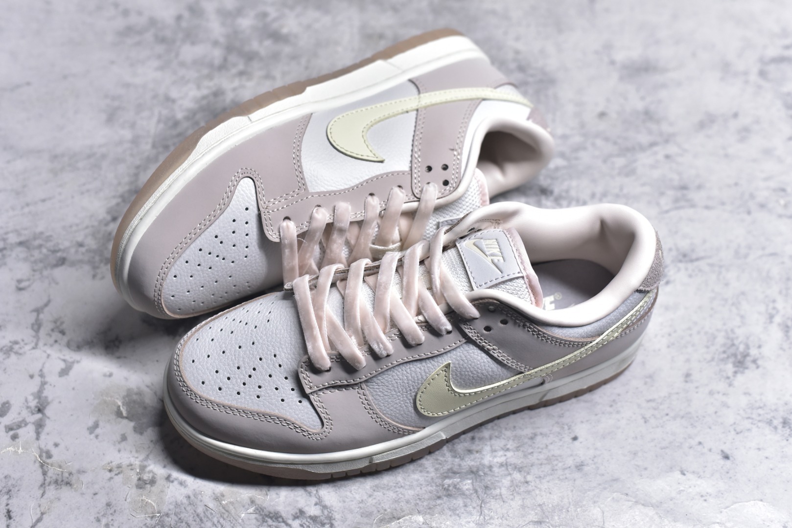 图片[7]-#Nike SB Dunk Low 胭脂粉 独家版型蒸餾加工帶來的是更好的视觉和脚感体验大厂纯原品质出货 清洁度 电绣工艺 皮料切割干净无任何毛边 细节完美 货号：FB7910 601 尺码：35-40（半）-选品中心