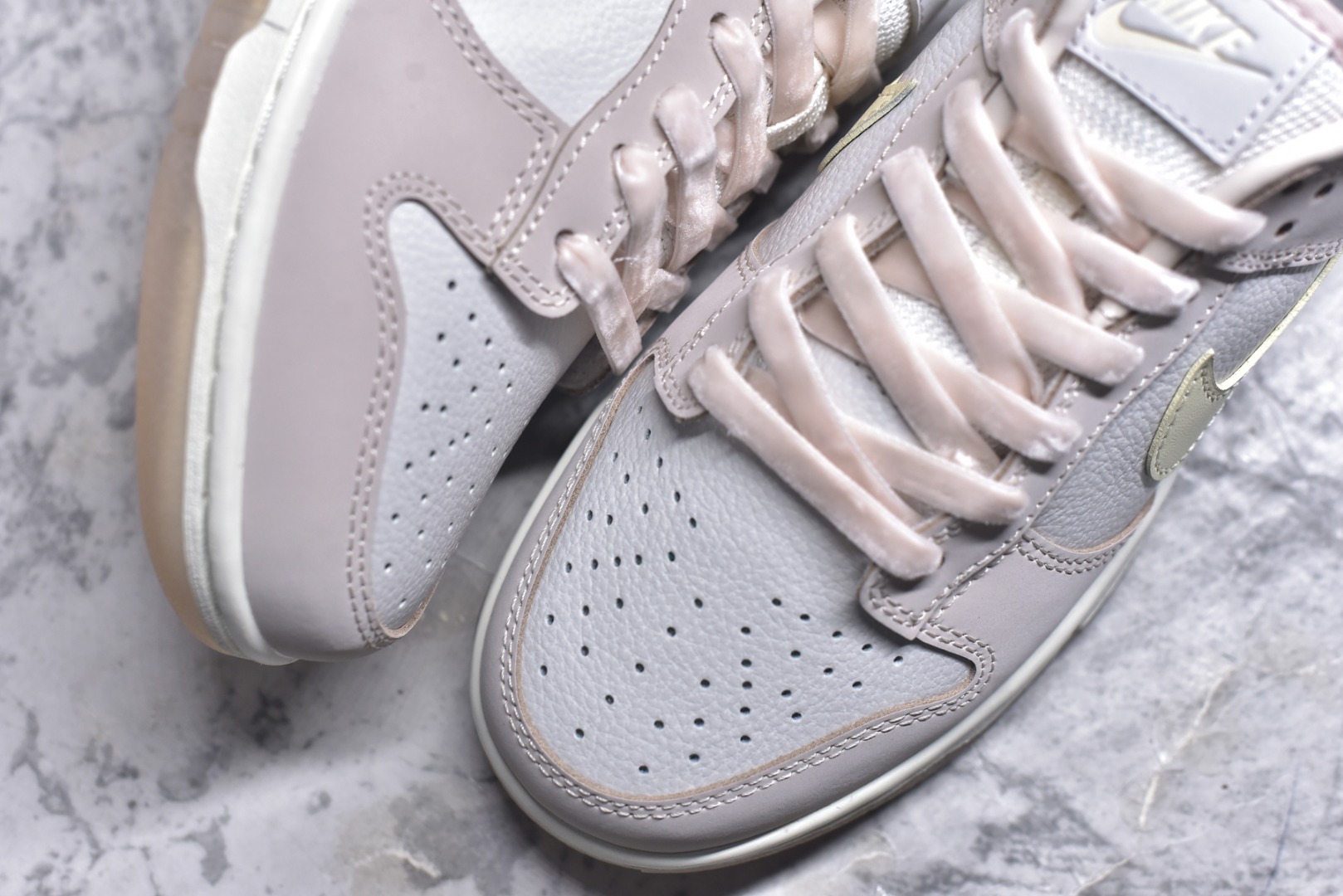 图片[8]-#Nike SB Dunk Low 胭脂粉 独家版型蒸餾加工帶來的是更好的视觉和脚感体验大厂纯原品质出货 清洁度 电绣工艺 皮料切割干净无任何毛边 细节完美 货号：FB7910 601 尺码：35-40（半）-选品中心