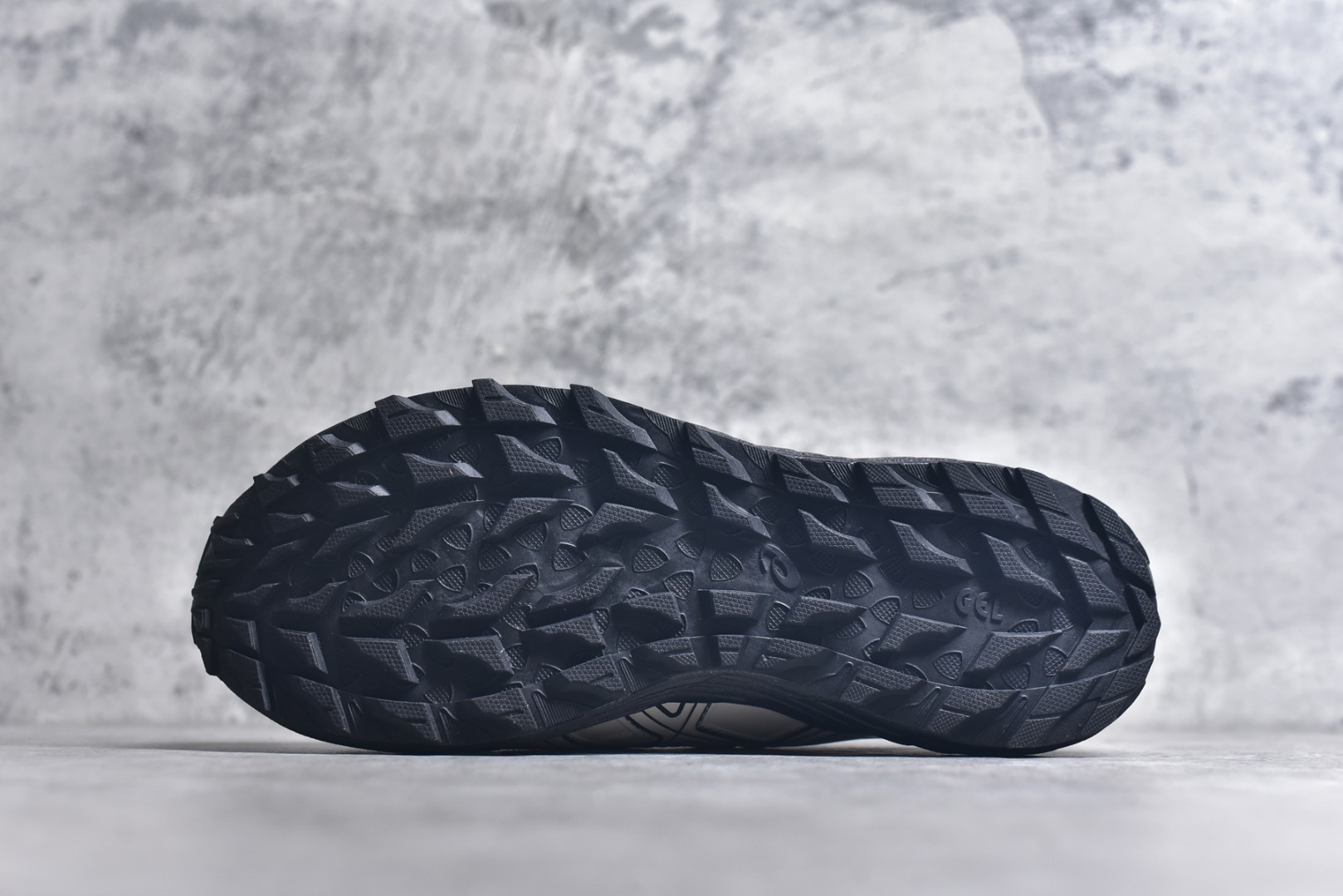 图片[6]-#Asics Gel-Sonoma SE 亚瑟士溯溪鞋涉水鞋洞洞鞋 舒适日常休闲百搭防滑低帮户外徒步舒适随行跑步鞋 无界 路更远 今夏必备 颠覆认知 包裹性超强 脚感非常之舒适 侧面镂空设计 透气性极佳 让微风灌入足底 为沸腾夏日注入清爽能量防滑效果也不错 颜值与性能兼备 各平台实体疯狂种草首选 尺码：36 37.5 38 39 40 40.5 41.5 42 42.5 43.5 44 45 46-选品中心