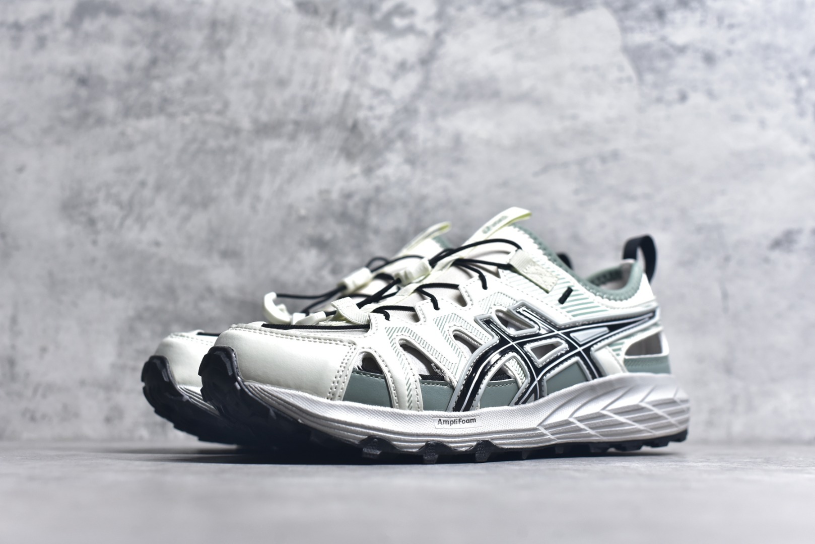 图片[2]-#Asics Gel-Sonoma SE 亚瑟士溯溪鞋涉水鞋洞洞鞋 舒适日常休闲百搭防滑低帮户外徒步舒适随行跑步鞋 无界 路更远 今夏必备 颠覆认知 包裹性超强 脚感非常之舒适 侧面镂空设计 透气性极佳 让微风灌入足底 为沸腾夏日注入清爽能量防滑效果也不错 颜值与性能兼备 各平台实体疯狂种草首选 尺码：36 37.5 38 39 40 40.5 41.5 42 42.5 43.5 44 45 46-选品中心