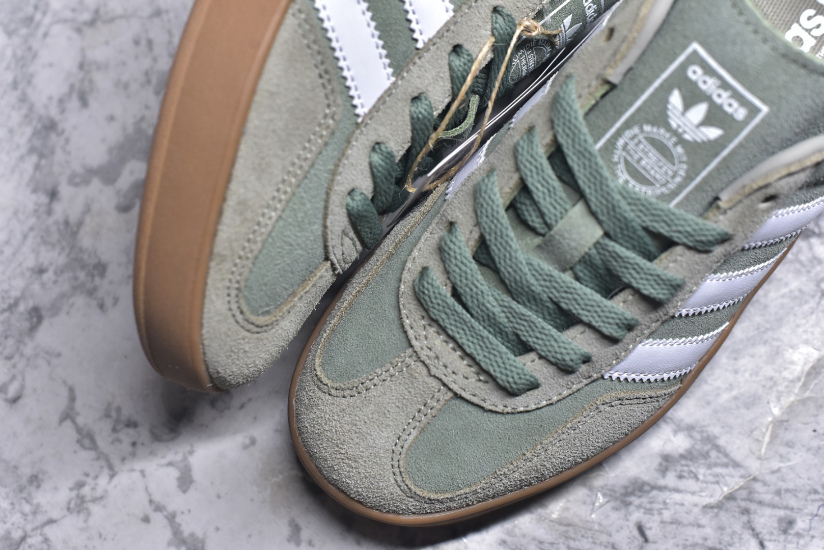 图片[8]-#AD Gazelle Indoor Trainers 羚羊内训系列低帮复古百搭休闲运动德训风板鞋 JI3526 90年代经典的复刻版！自60年代以足球训练鞋面世以来,Gazelle就以其经典设计席卷全球。1991年版本的复刻,再造经典Gazelle。采用皮革打造,搭配浊色细节,让这款经典更加简约。尺码：35.5-45-选品中心