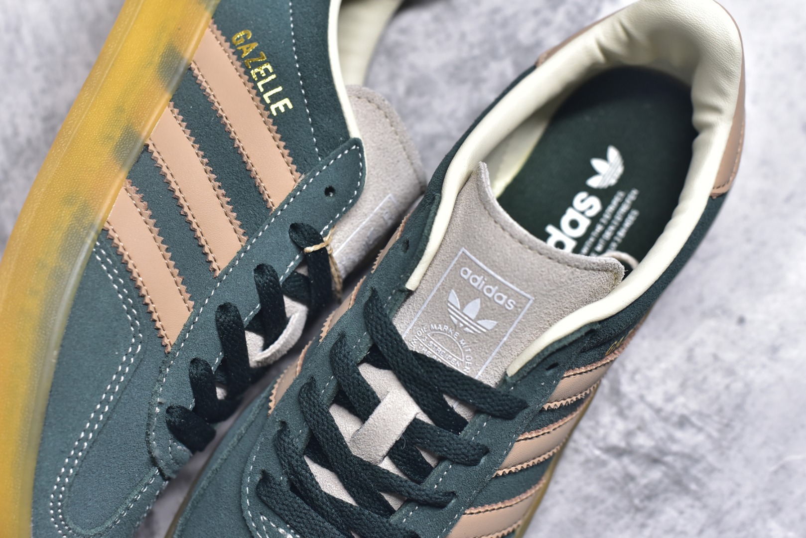 图片[9]-#AD Gazelle Indoor Trainers 羚羊内训系列低帮复古百搭休闲运动德训风板鞋 JH5402 90年代经典的复刻版！自60年代以足球训练鞋面世以来,Gazelle就以其经典设计席卷全球。1991年版本的复刻,再造经典Gazelle。采用皮革打造,搭配浊色细节,让这款经典更加简约。尺码：35.5-45-选品中心