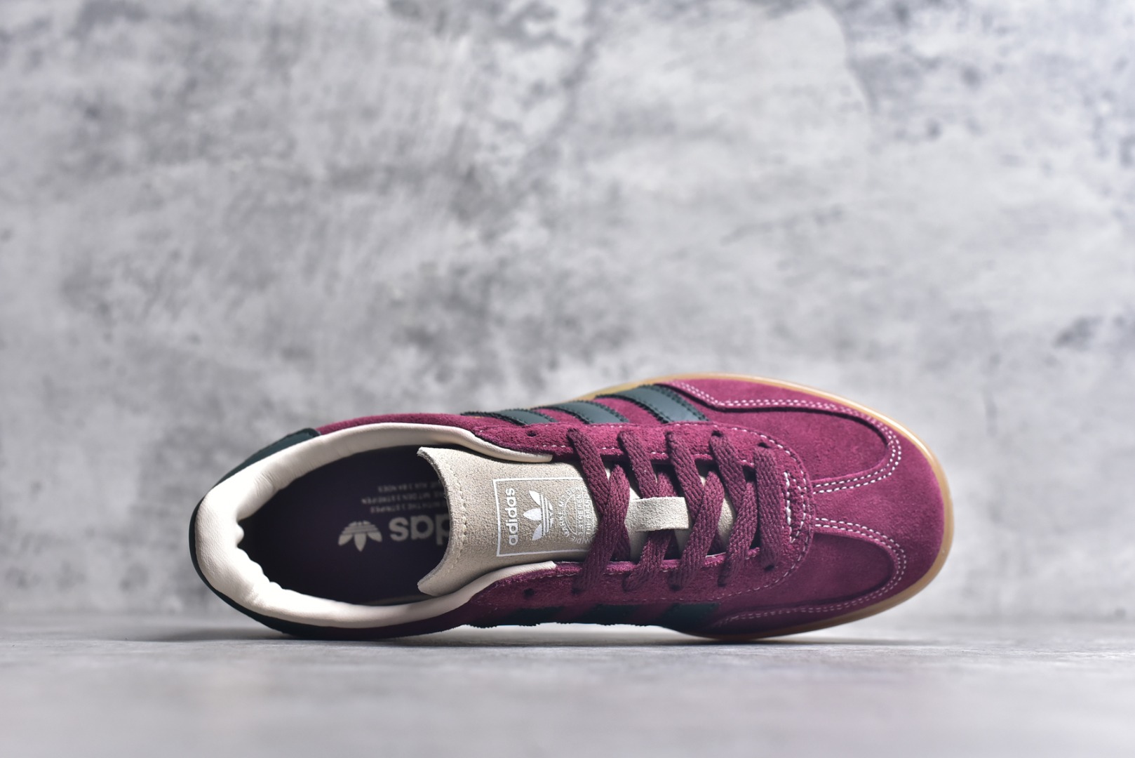 图片[4]-#AD Gazelle Indoor Trainers 羚羊内训系列低帮复古百搭休闲运动德训风板鞋 JH5403 90年代经典的复刻版！自60年代以足球训练鞋面世以来,Gazelle就以其经典设计席卷全球。1991年版本的复刻,再造经典Gazelle。采用皮革打造,搭配浊色细节,让这款经典更加简约。尺码：35.5-45-选品中心