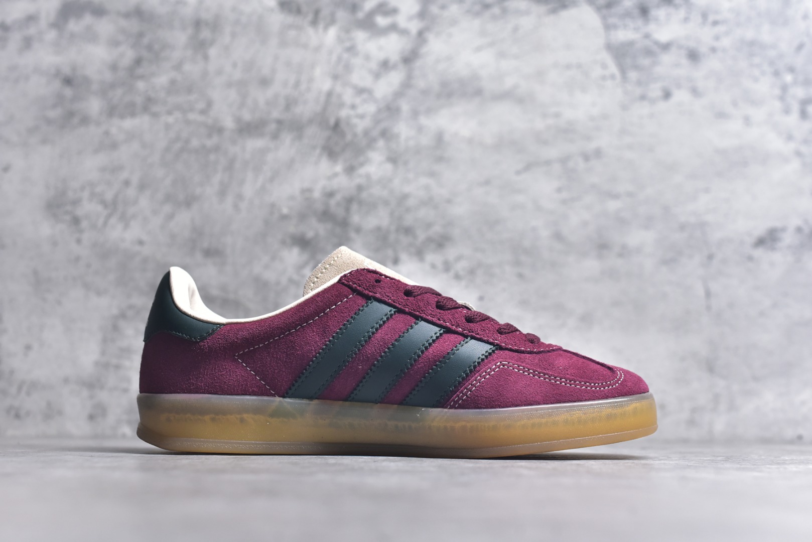 图片[3]-#AD Gazelle Indoor Trainers 羚羊内训系列低帮复古百搭休闲运动德训风板鞋 JH5403 90年代经典的复刻版！自60年代以足球训练鞋面世以来,Gazelle就以其经典设计席卷全球。1991年版本的复刻,再造经典Gazelle。采用皮革打造,搭配浊色细节,让这款经典更加简约。尺码：35.5-45-选品中心
