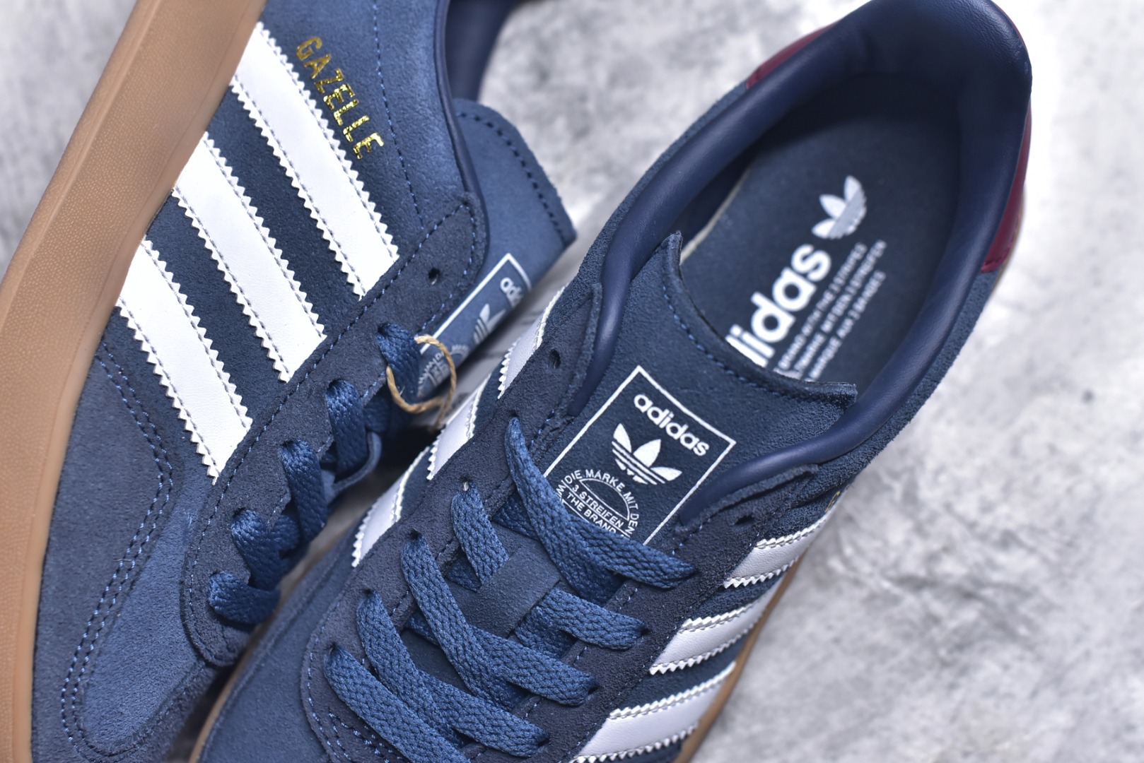 图片[9]-#AD Gazelle Indoor Trainers 羚羊内训系列低帮复古百搭休闲运动德训风板鞋 JI3522 90年代经典的复刻版！自60年代以足球训练鞋面世以来,Gazelle就以其经典设计席卷全球。1991年版本的复刻,再造经典Gazelle。采用皮革打造,搭配浊色细节,让这款经典更加简约。尺码：35.5-45-选品中心