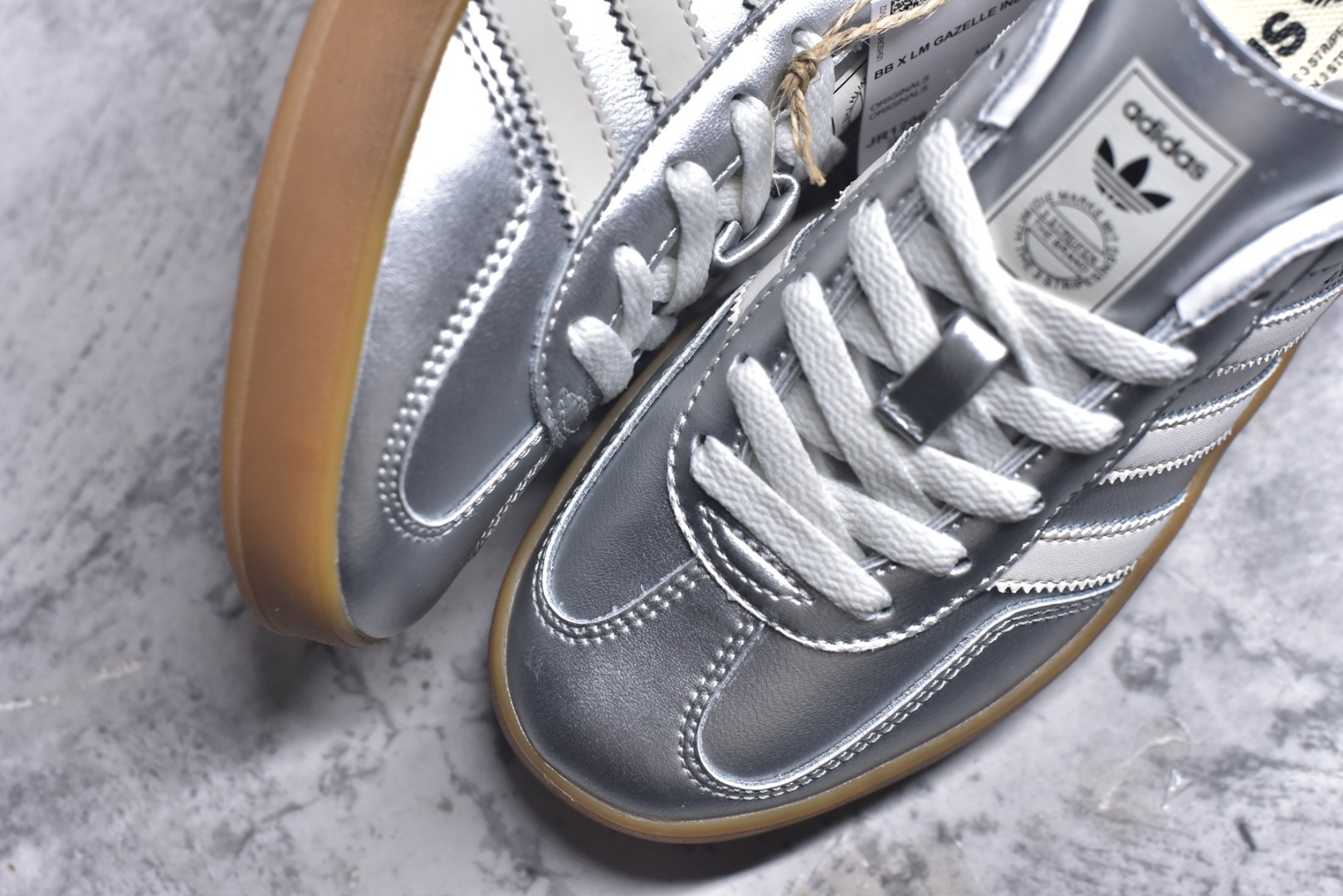 图片[8]-#AD Gazelle Indoor Trainers 羚羊内训系列低帮复古百搭休闲运动德训风板鞋 JR1206 90年代经典的复刻版！自60年代以足球训练鞋面世以来,Gazelle就以其经典设计席卷全球。1991年版本的复刻,再造经典Gazelle。采用皮革打造,搭配浊色细节,让这款经典更加简约。尺码：35.5-45-选品中心