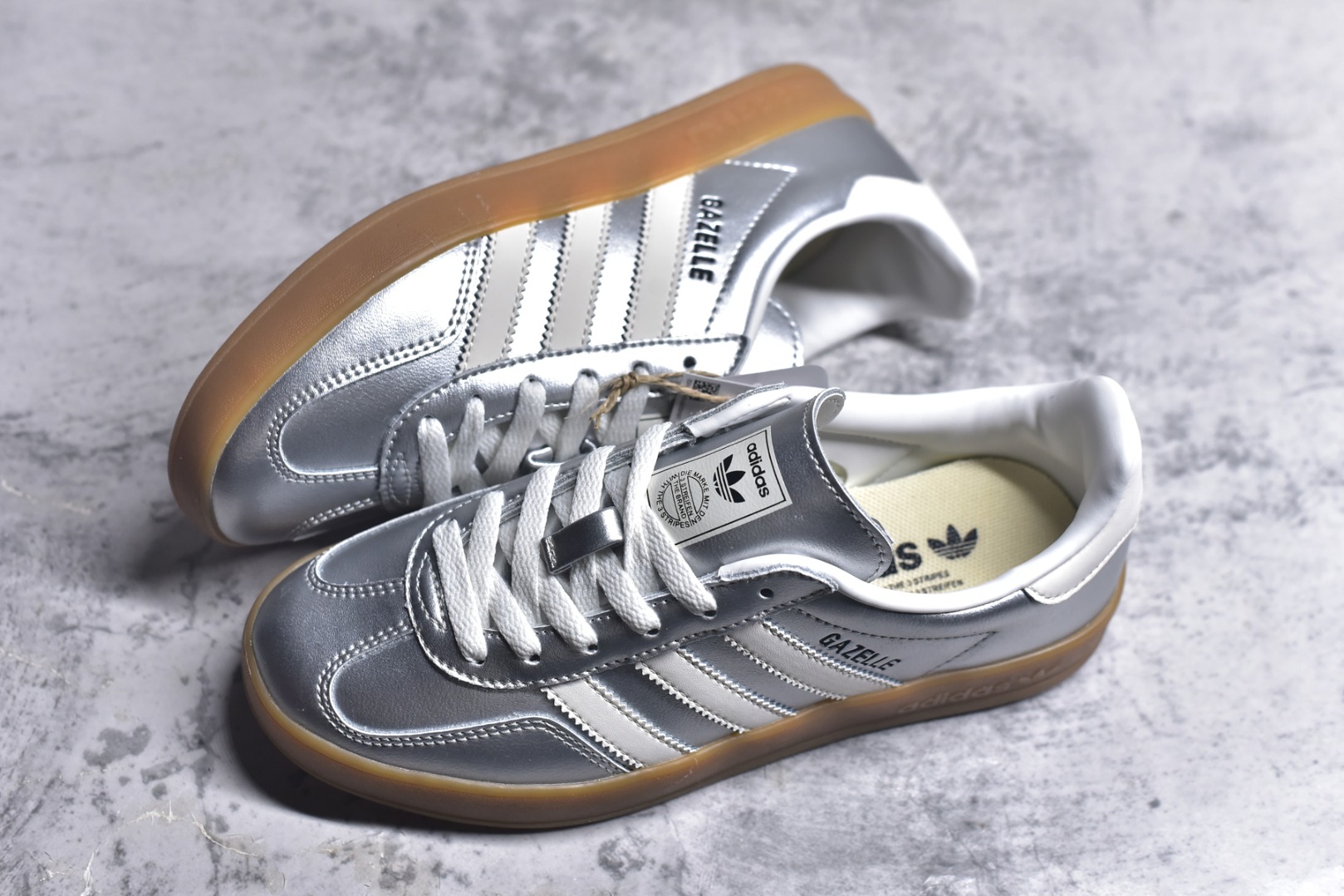 图片[7]-#AD Gazelle Indoor Trainers 羚羊内训系列低帮复古百搭休闲运动德训风板鞋 JR1206 90年代经典的复刻版！自60年代以足球训练鞋面世以来,Gazelle就以其经典设计席卷全球。1991年版本的复刻,再造经典Gazelle。采用皮革打造,搭配浊色细节,让这款经典更加简约。尺码：35.5-45-选品中心