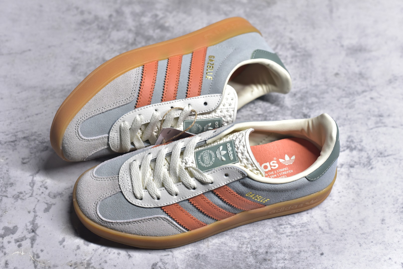 图片[7]-#AD Gazelle Indoor Trainers 羚羊内训系列低帮复古百搭休闲运动德训风板鞋 JQ0011 90年代经典的复刻版！自60年代以足球训练鞋面世以来,Gazelle就以其经典设计席卷全球。1991年版本的复刻,再造经典Gazelle。采用皮革打造,搭配浊色细节,让这款经典更加简约。尺码：35.5-45-选品中心