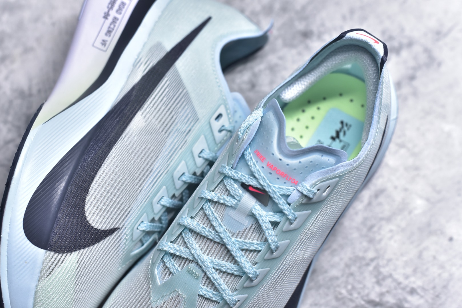 图片[9]-#Jakob A. Ingebrigtsen x NK Zoom VaporFly Next 4% 舒适百搭透气回弹低帮短跑马拉松跑步鞋 HF6412-400 泰光Zp特供批次 市面唯一支持实战的跑鞋 原档案数据原厂网纱 正确高频花纹 前后掌内置Zoom Air气垫 原装MD大底 脚感完美还原 原盒原配 QC检验、钢印 俱全 原底科技 同步原版 脚感堪比Boost 采用精致醒目设计，精准诠释雅各布·因格布里格森的风格，聚焦他的核心信念：家庭与夺冠。该鞋款在前代鞋款的基础上减轻重量，但不影响性能表现。碳纤维 Flyplate 结合出众回弹的ZoomX泡绵中底，缔造比赛日佳选，令你快意难挡，疾速冲刺。这款公路竞速跑步鞋具备匠心品质，无论是日常畅跑还是马拉松，皆可轻松驾驭，是雅各布的信赖之选。尺码：36 36.5 37.5 38 38.5 39 40 40.5 41 42 42.5 43 44 44.5 45-选品中心