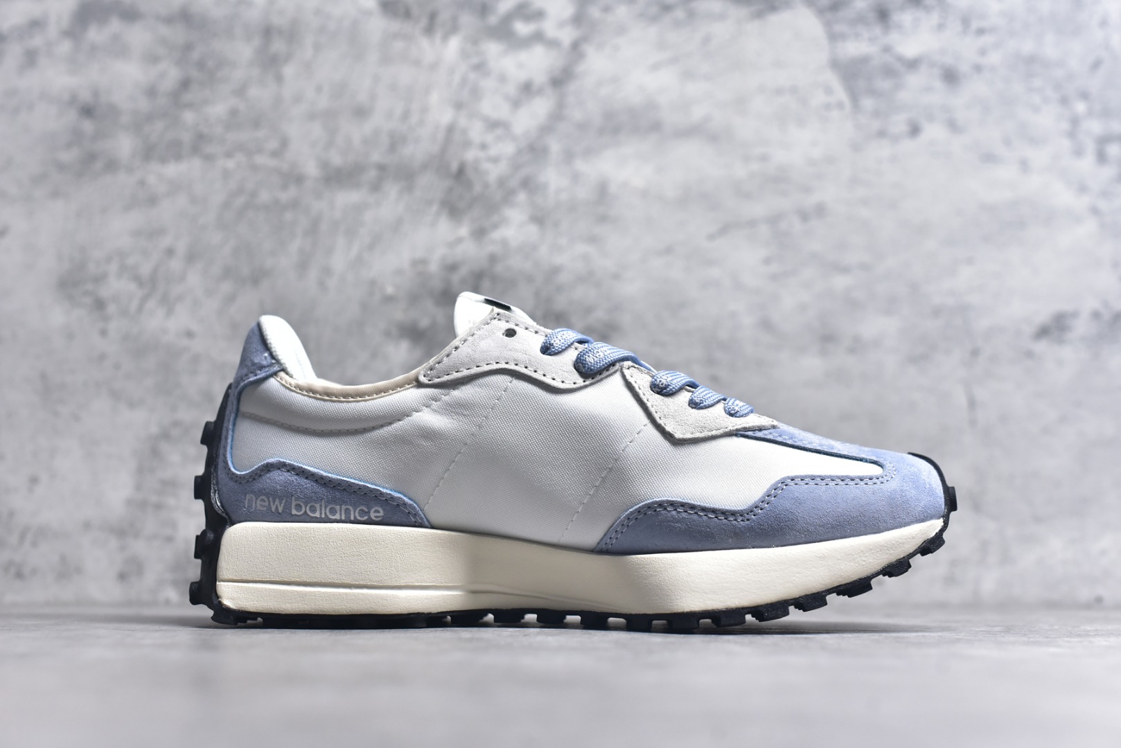 图片[3]-#New Balance MS327 复古休闲运动慢跑鞋 以更纯粹的复古风格设计打造的全新造型 侧身还以解构设计 将 N 字标志以做旧压花样式呈现 货号：MS327FE-1 尺码：36 37 37.5 38 38.5 39.5 40 40.5 41.5 42 42.5 43 44 45-选品中心