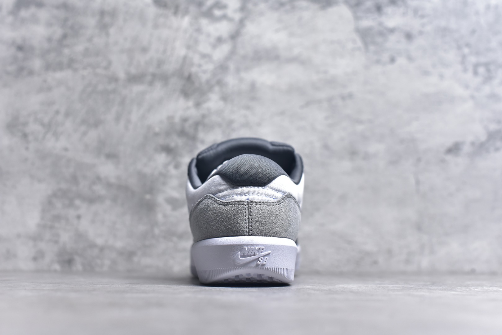 图片[5]-#Nike SB Force 58 硫化杯底 传统篮球风格 Nike SB Force 58 男/女滑板鞋采用包边设计 经久耐穿 硫化结构则有效提升灵活性 穿上这款创意力作 助你耀动街头 采用帆布和翻毛皮组合材料 融入打孔设计 为你打造彰显经典篮球风范的整体造型 货号：DV5477-001 尺码：35.5 36 36.5 37.5 38 38.5 39 40 40.5 41 42 42.5 43 44 45-选品中心