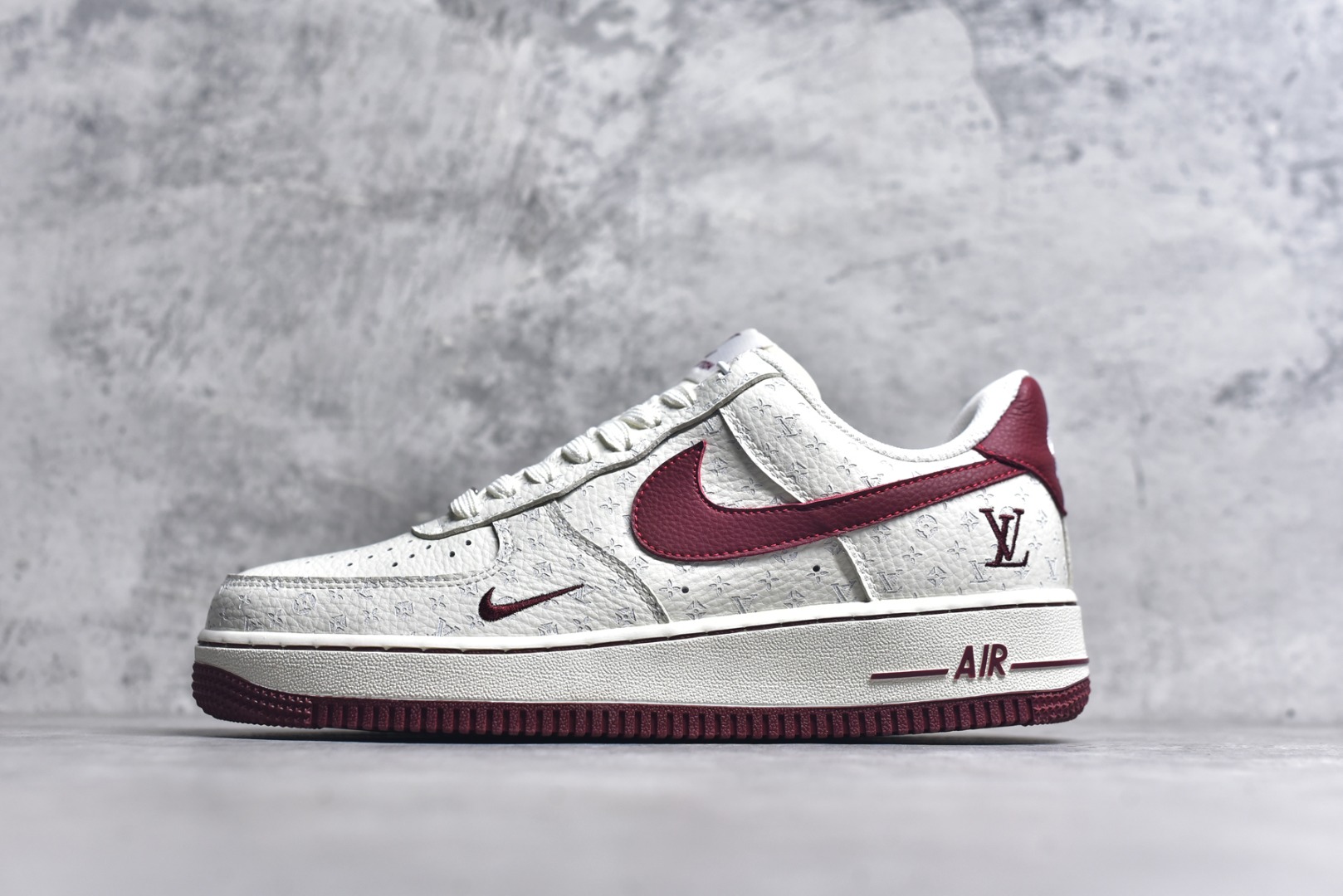 #Nike Air Force 1\’07 Low LV联名 白红 空军一号低帮休闲板鞋 LW9279-015 #原楦头原纸板 原装鞋盒 原厂鞋底 超高清洁度 细节完美 尺码：36 36.5 37.5 38 38.5 39 40 40.5 41 42 42.5 43 44 44.5 45 9.D4-选品中心