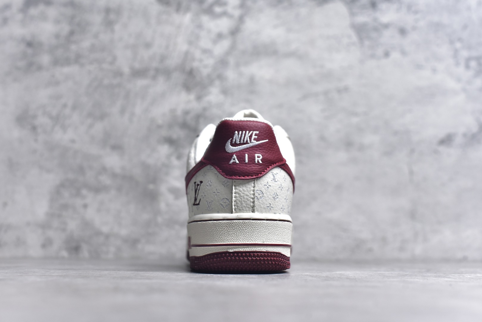 图片[5]-#Nike Air Force 1\’07 Low LV联名 白红 空军一号低帮休闲板鞋 LW9279-015 #原楦头原纸板 原装鞋盒 原厂鞋底 超高清洁度 细节完美 尺码：36 36.5 37.5 38 38.5 39 40 40.5 41 42 42.5 43 44 44.5 45 9.D4-选品中心