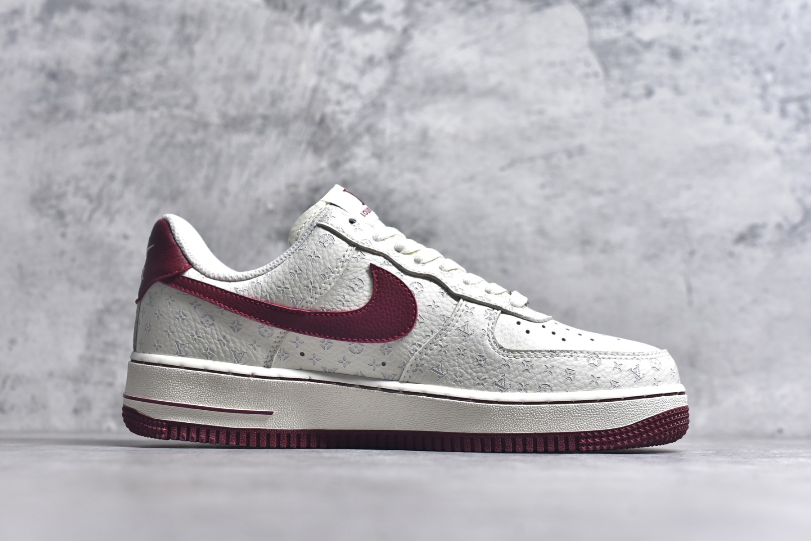 图片[3]-#Nike Air Force 1\’07 Low LV联名 白红 空军一号低帮休闲板鞋 LW9279-015 #原楦头原纸板 原装鞋盒 原厂鞋底 超高清洁度 细节完美 尺码：36 36.5 37.5 38 38.5 39 40 40.5 41 42 42.5 43 44 44.5 45 9.D4-选品中心