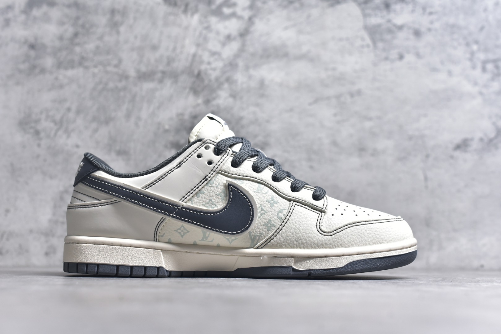 图片[3]-#Nike SB Dunk Low LV夜光黑底红尾 周年高端定制 低帮休闲板鞋 YX5066-362 #定制鞋盒 大厂纯原品质出货 超高清洁度 皮料切割干净无任何毛边 细节完美 尺码：36 36.5 37.5 38 38.5 39 40 40.5 41 42 42.5 43 44 44.5 45 9.E5-选品中心