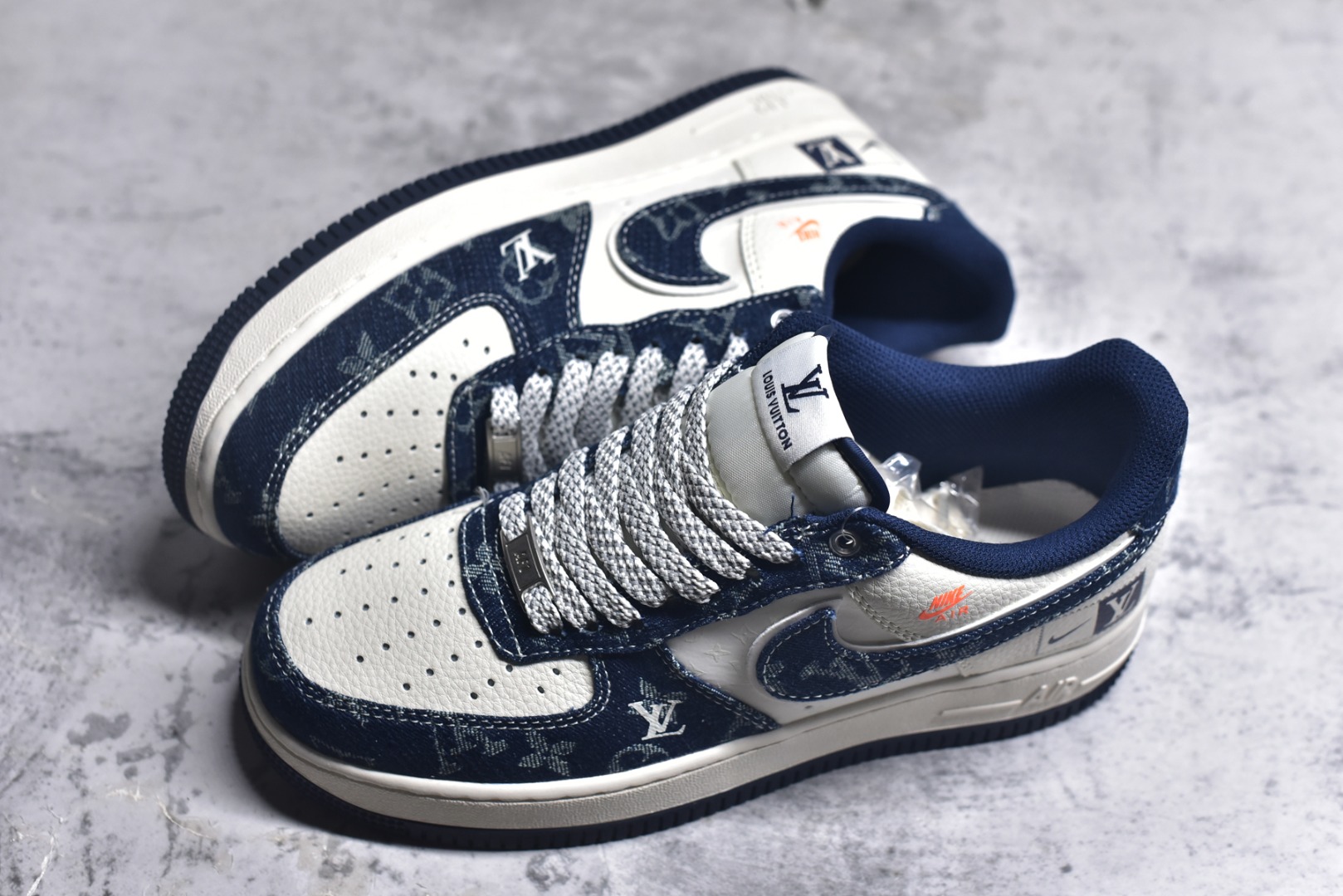 图片[7]-#Nike Air Force 1\’07 Low LV联名 前掌蓝牛仔 空军一号低帮休闲板鞋 YX5066-355 #原楦头原纸板 原装鞋盒 定制五金配件 内置全掌气垫 原厂鞋底 尺码：36 36.5 37.5 38 38.5 39 40 40.5 41 42 42.5 43 44 44.5 45 9.D4-选品中心