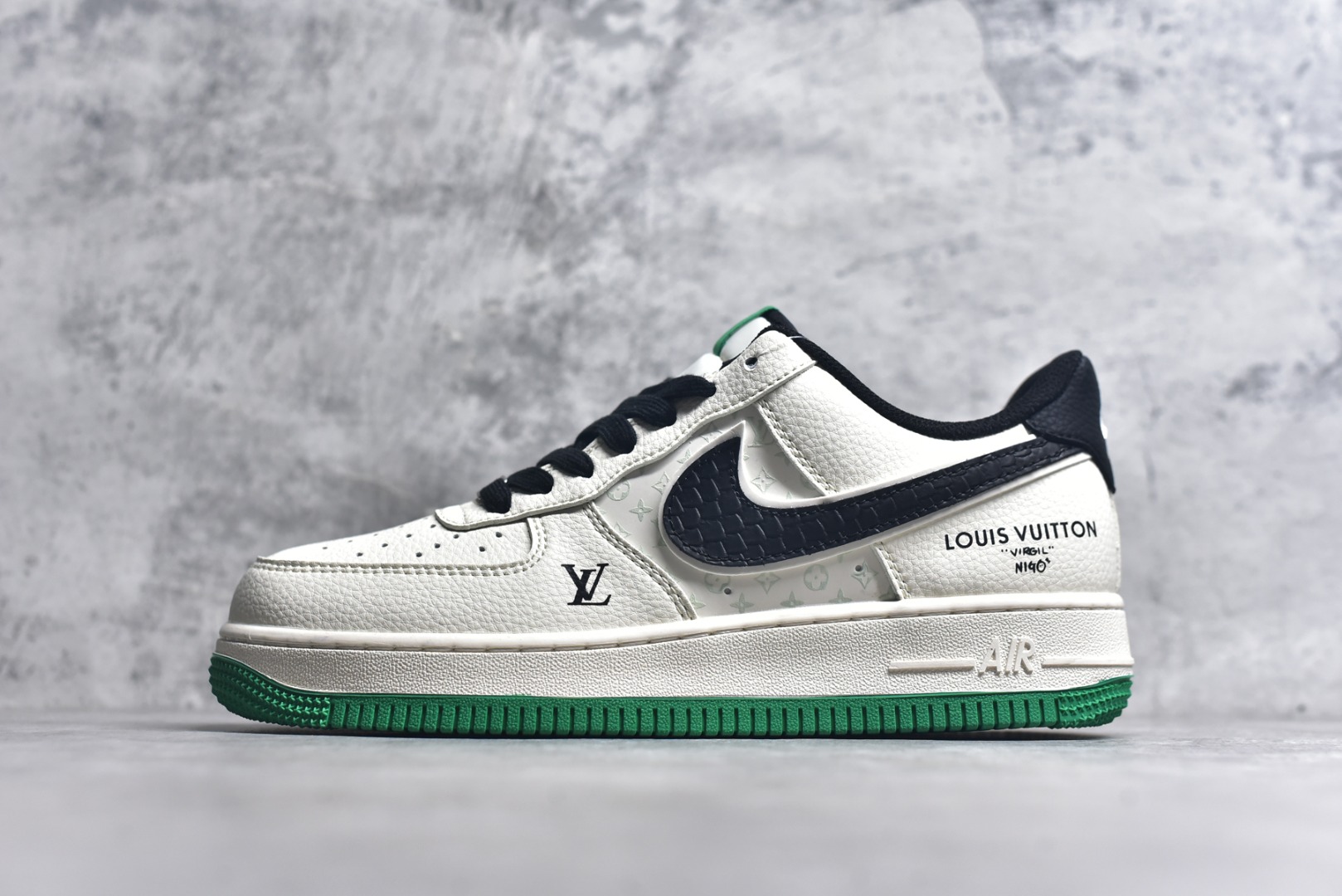 #Nike Air Force 1\’07 Low LV联名 米黑鳞纹绿底 空军一号低帮休闲板鞋 QW5836-008 #原楦头原纸板 原装鞋盒 定制五金配件 内置全掌气垫 原厂鞋底 尺码：36 36.5 37.5 38 38.5 39 40 40.5 41 42 42.5 43 44 44.5 45 9.D4-选品中心