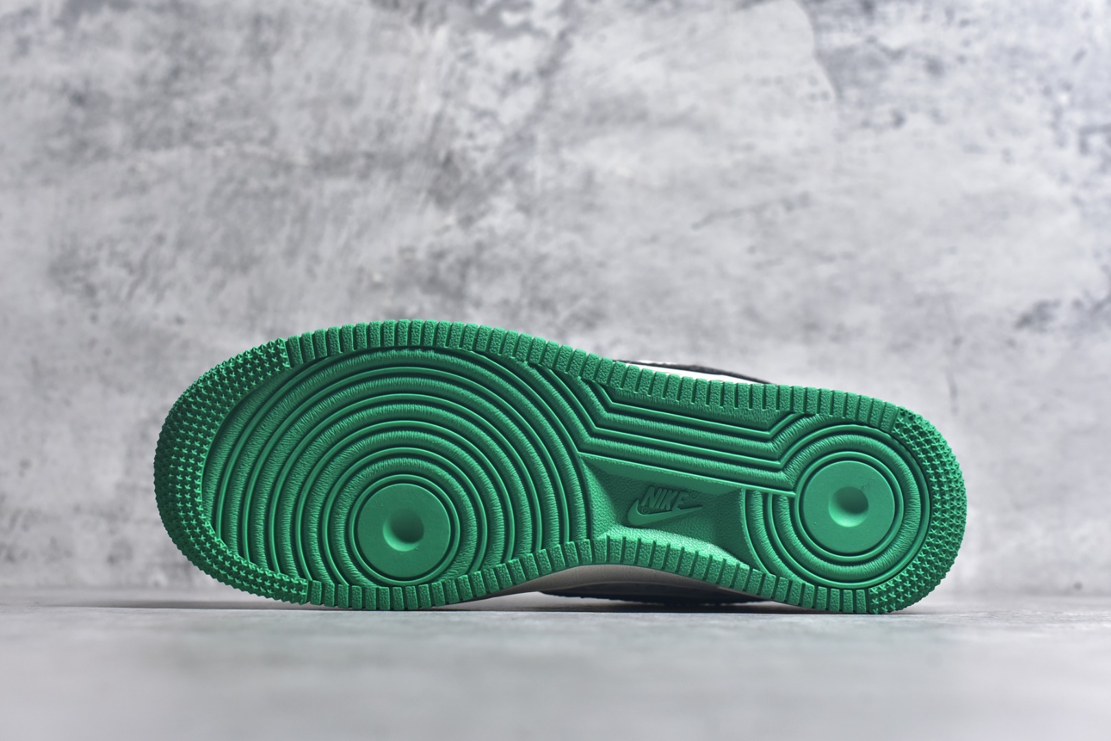图片[6]-#Nike Air Force 1\’07 Low LV联名 米黑鳞纹绿底 空军一号低帮休闲板鞋 QW5836-008 #原楦头原纸板 原装鞋盒 定制五金配件 内置全掌气垫 原厂鞋底 尺码：36 36.5 37.5 38 38.5 39 40 40.5 41 42 42.5 43 44 44.5 45 9.D4-选品中心