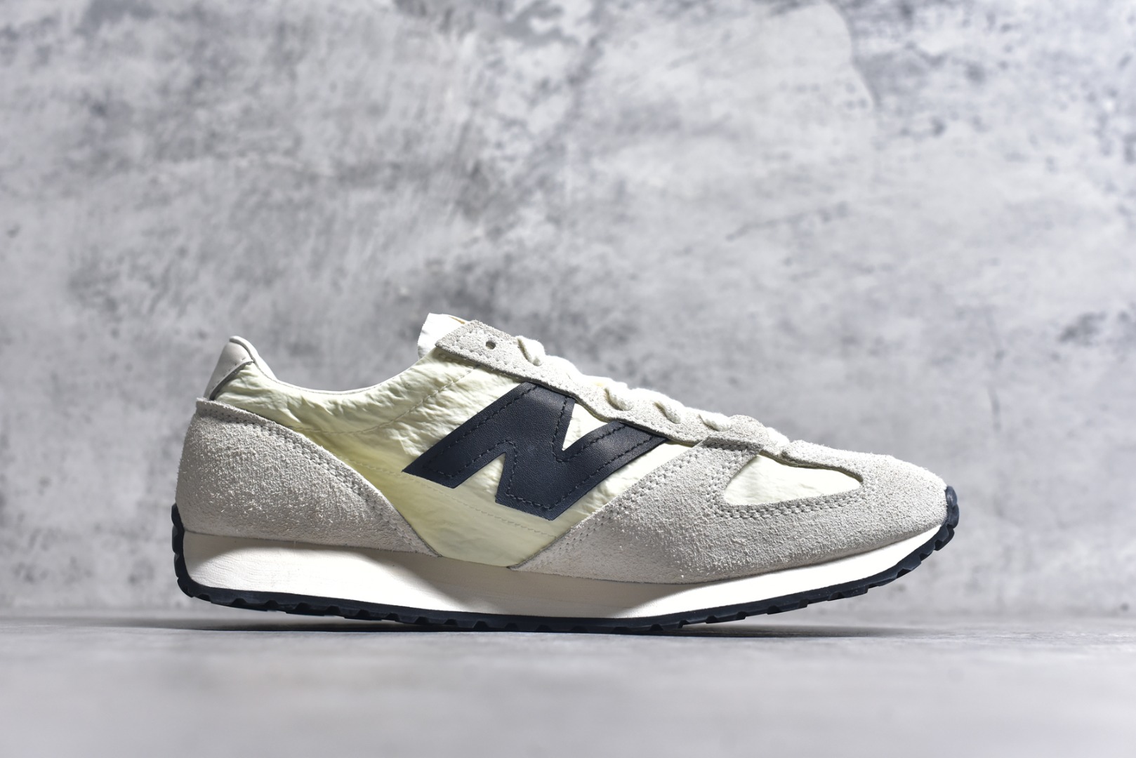 图片[3]-#New Balance U471AM NB新百伦织物牛剖层革春夏薄底鞋防滑耐磨平衡轻便低帮生活休闲鞋 原档数据独立私模大底 唯一正确三层组合大底 特高弹切片加持 百分百还原原鞋脚感 NB市场最强产物 防伪原标全套原楦原纸板原厂数据开发 全鞋电脑针车加持 原厂网布 原装进口头层翻毛皮料正确绒感卡色 正确中底拉帮中底网布细节 匠心打造 耗时两个月开发完成 工艺极其复杂难度可想而知 高端零售专供产物 尺码：36 37 37.5 38 38.5 39.5 40 40.5 41.5 42 42.5 43 44 44.5 45-选品中心