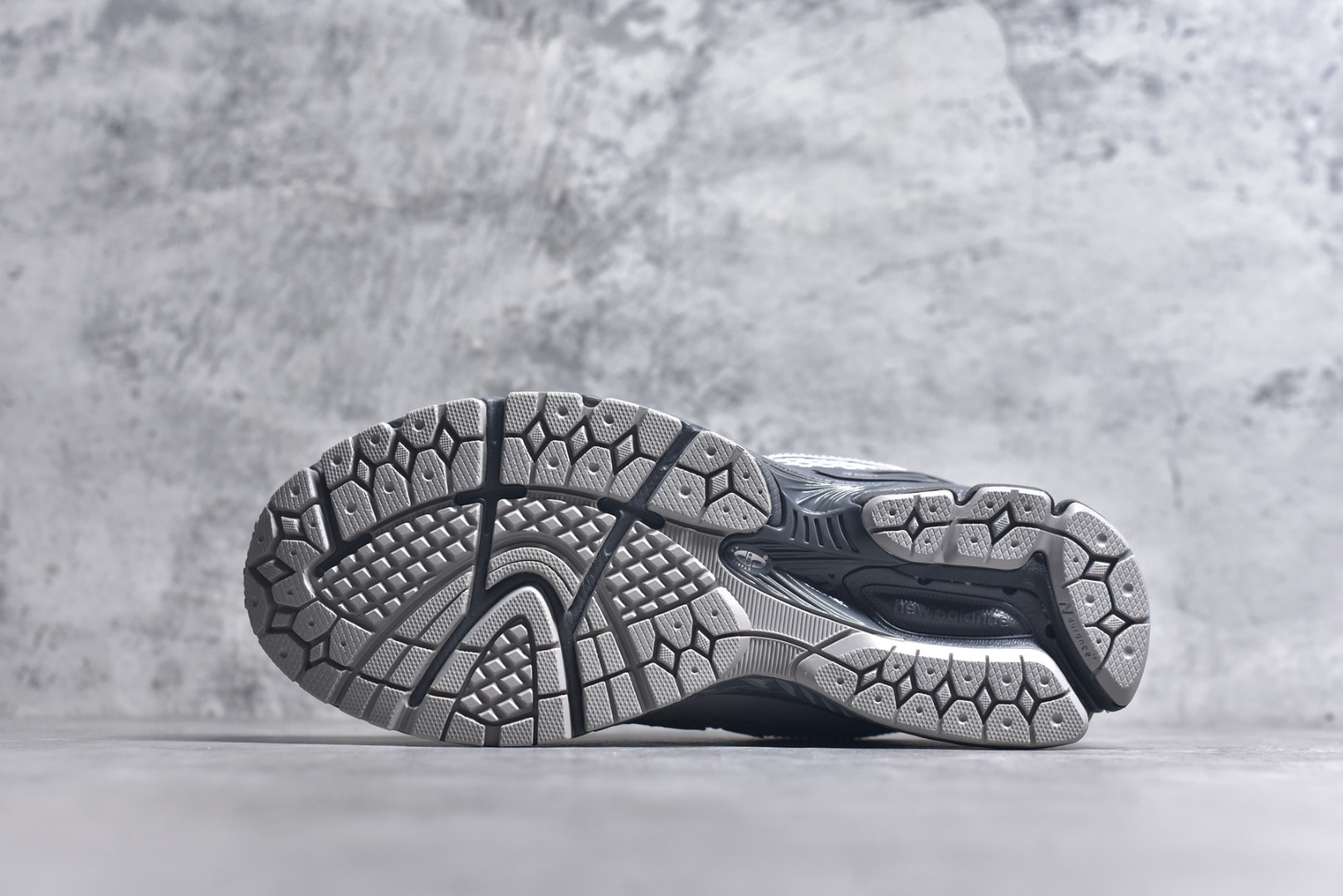 图片[6]-#New Balance M1906系列 新百伦 复古单品宝藏老爹鞋款 复古元素叠加 质感超级棒 原楦版型材料细节做工精细 作为NB最经典的档案鞋型之一 货号：U1906ROA 尺码：36 37 37.5 38 38.5 39.5 40 40.5 41.5 42 42.5 43 44 45 46.5-选品中心