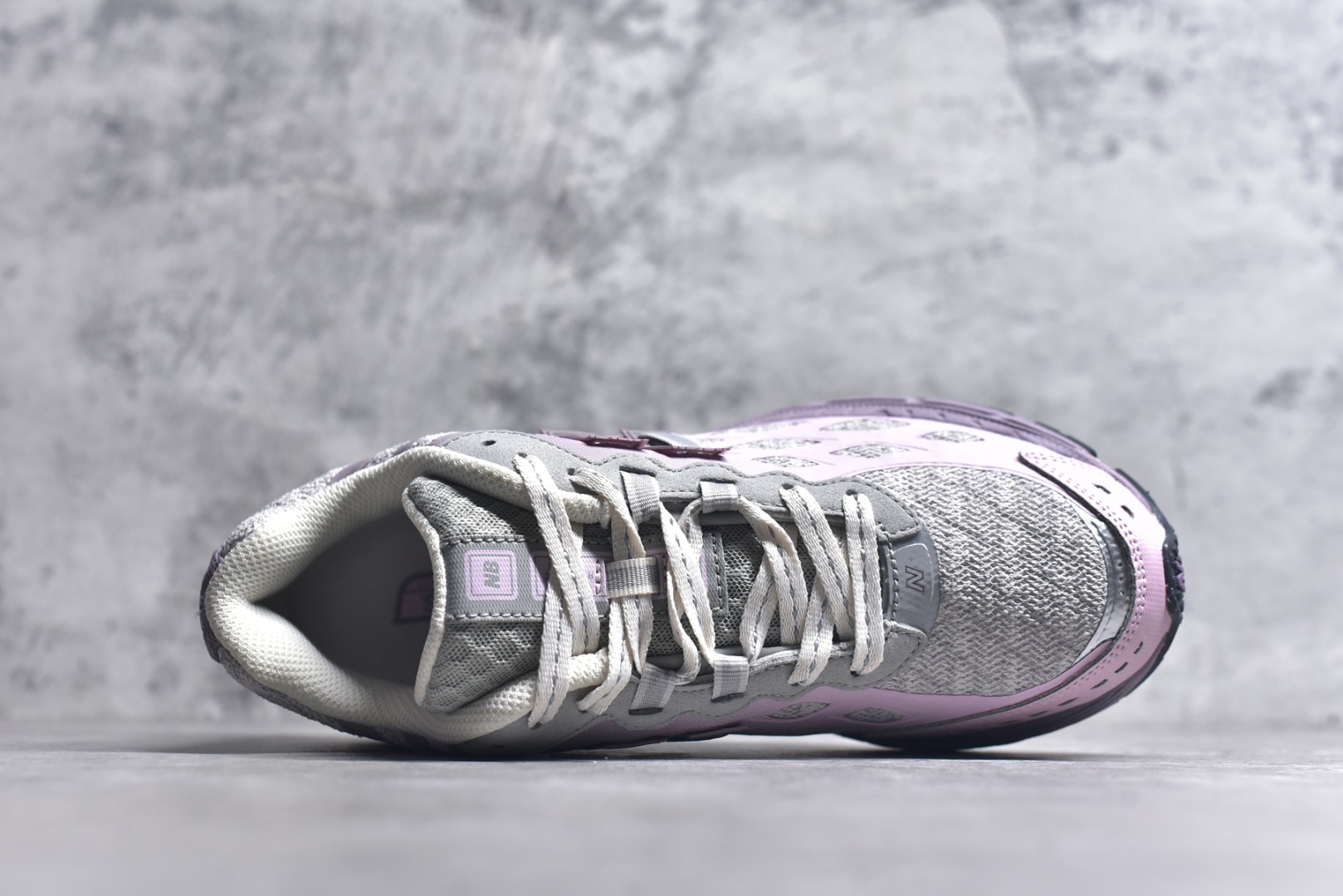 图片[4]-#New Balance 1906系列复古老爹风休闲运动慢跑鞋 U1906WFA #采用轻质牛剖革拼接透气网眼衬垫织物鞋面材质 T-Beam大底提供足步弓支撑，保持步态稳定 后跟搭载外露缓震胶 尺码：36 37 37.5 38 38.5 39 40 40.5 41 42 42.5 43 44 44.5 45 46.5-选品中心