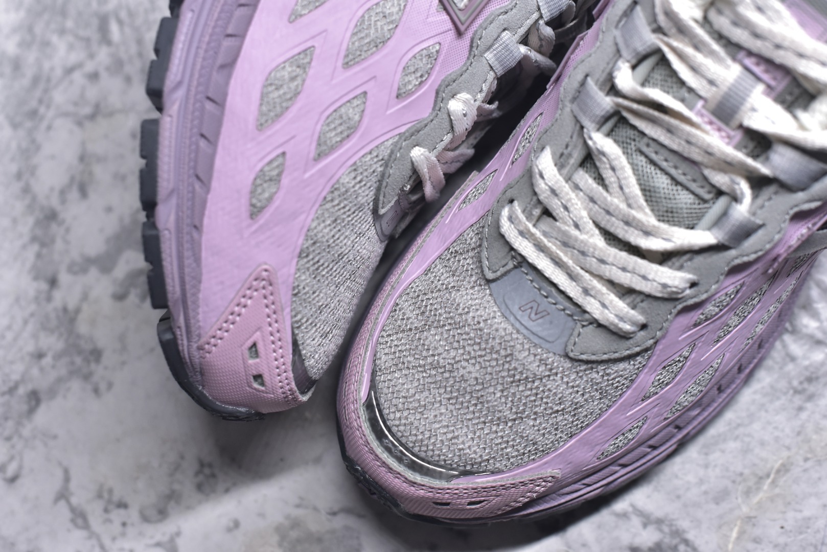 图片[8]-#New Balance 1906系列复古老爹风休闲运动慢跑鞋 U1906WFA #采用轻质牛剖革拼接透气网眼衬垫织物鞋面材质 T-Beam大底提供足步弓支撑，保持步态稳定 后跟搭载外露缓震胶 尺码：36 37 37.5 38 38.5 39 40 40.5 41 42 42.5 43 44 44.5 45 46.5-选品中心