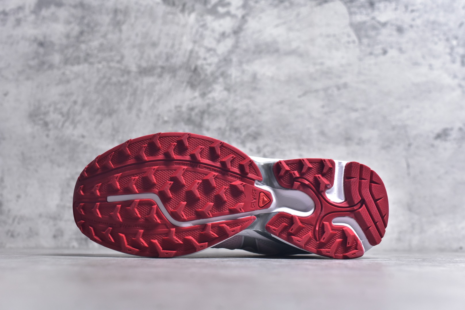 图片[6]-#SALOMON萨洛蒙 XT-WHISPER 时尚 舒适減震防滑耐磨 低帮跑步鞋 鞋面采用SENSIFIT贴合技术 全方位贴合包裹脚型 鞋跟部鞋底牵引设计 提供强大的抓地性能 更适应野外崎岖不平的道路 其3D ADVANCED CHASSIS底盘 材料轻量大化 钉齿设计更具稳定性、防护性 鞋底易磨损区运用CONTAGRIP高耐磨材料 应对城市硬质路面长距离跑考验 货号：478463-20 尺码：36 36.5 37.5 38 38.5 39 40 40.5 41 42 42.5 43 44 45-选品中心